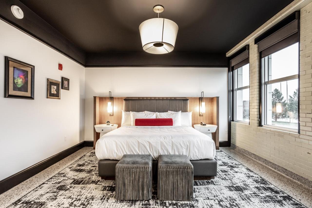 Hotel Bottleworks 4*