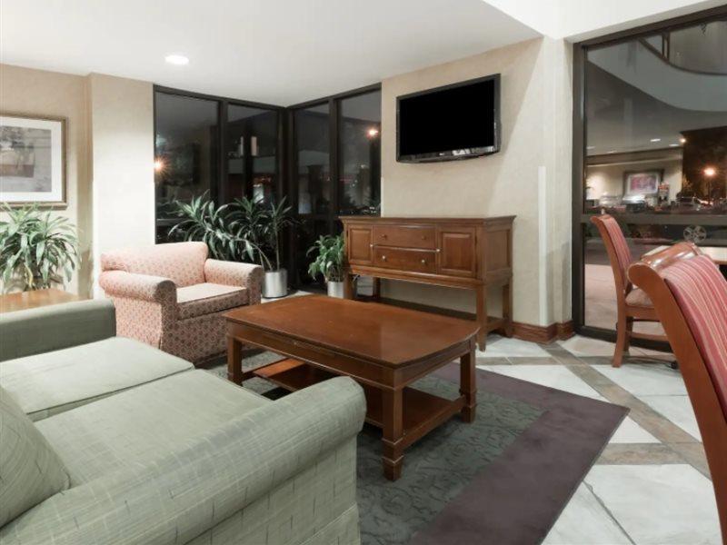 Baymont By Wyndham South 2*