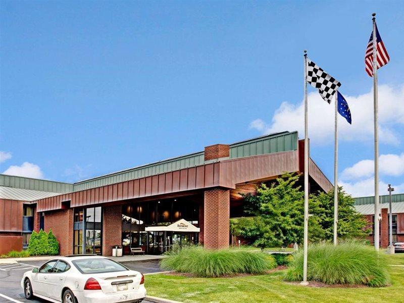 Baymont By Wyndham West Hotel 2*