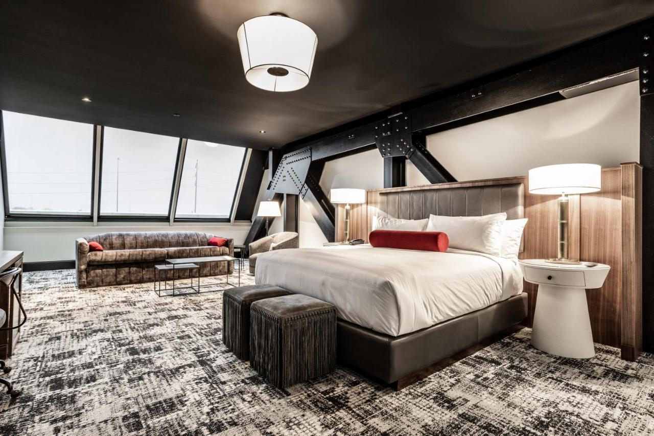 Bottleworks Hotel 4*