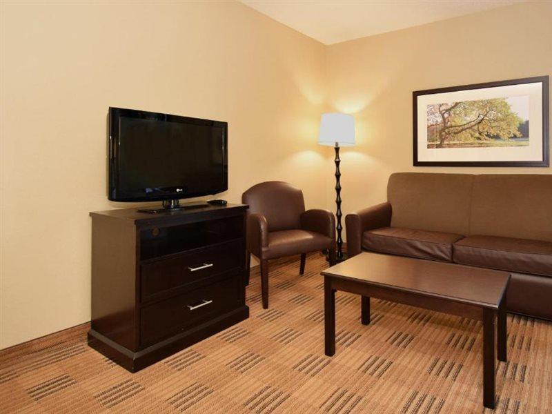 Hotel Suburban Indianapolis