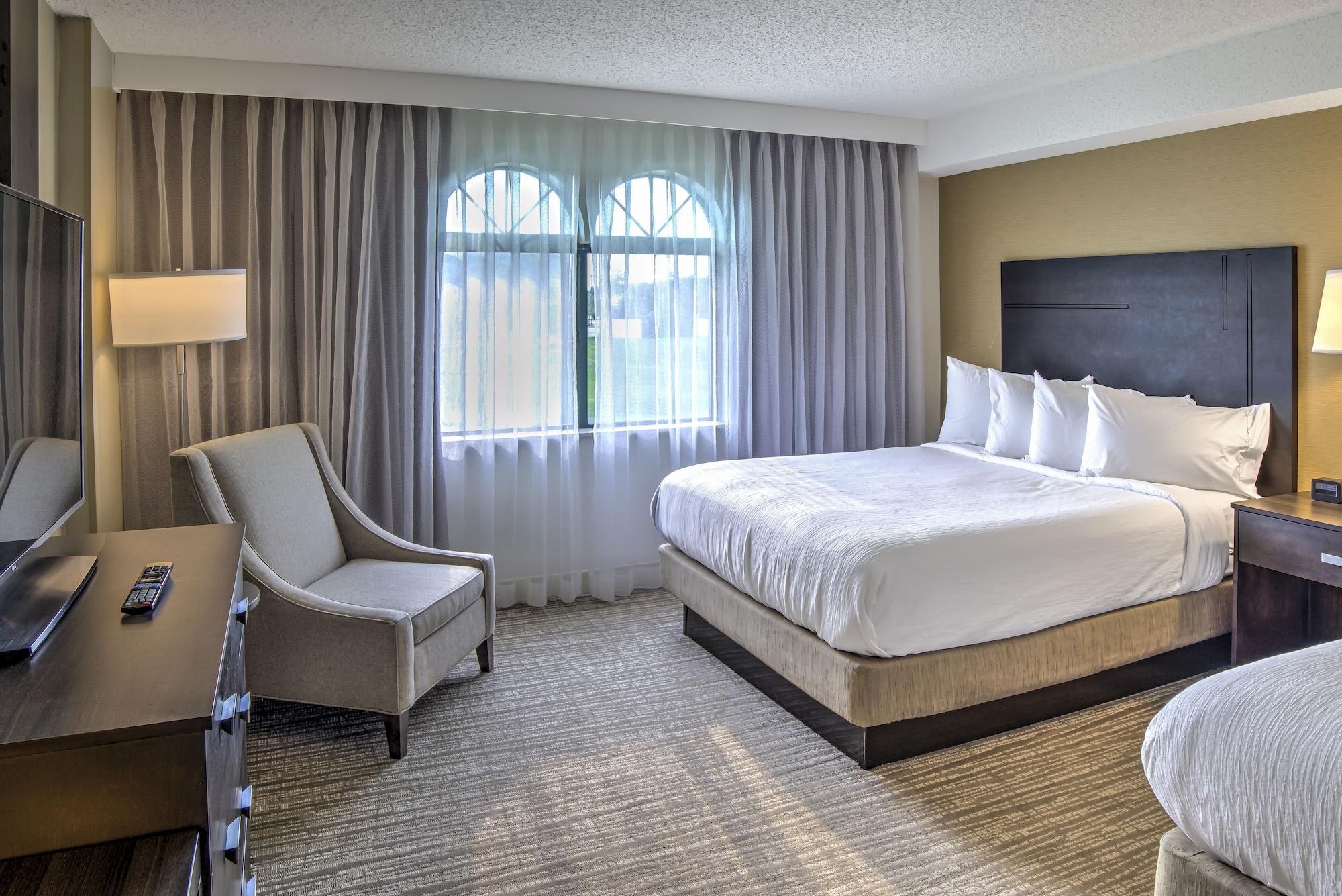 Hotel Embassy By Hilton North 3*