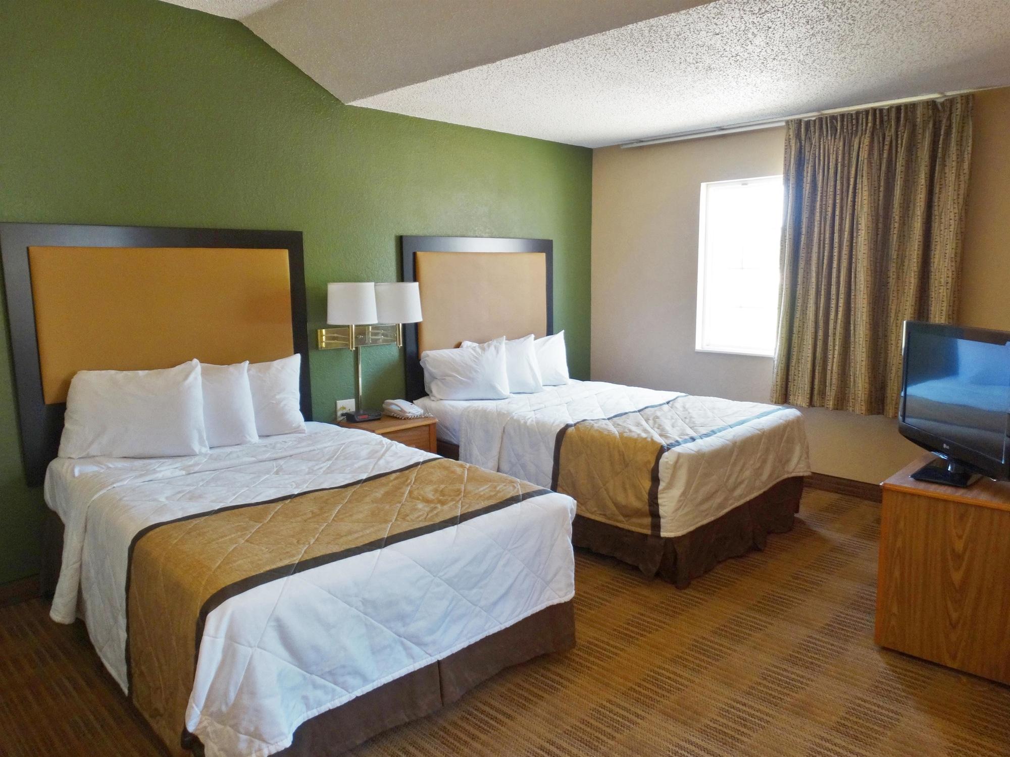 Extended America - - West 86th St Indianapolis