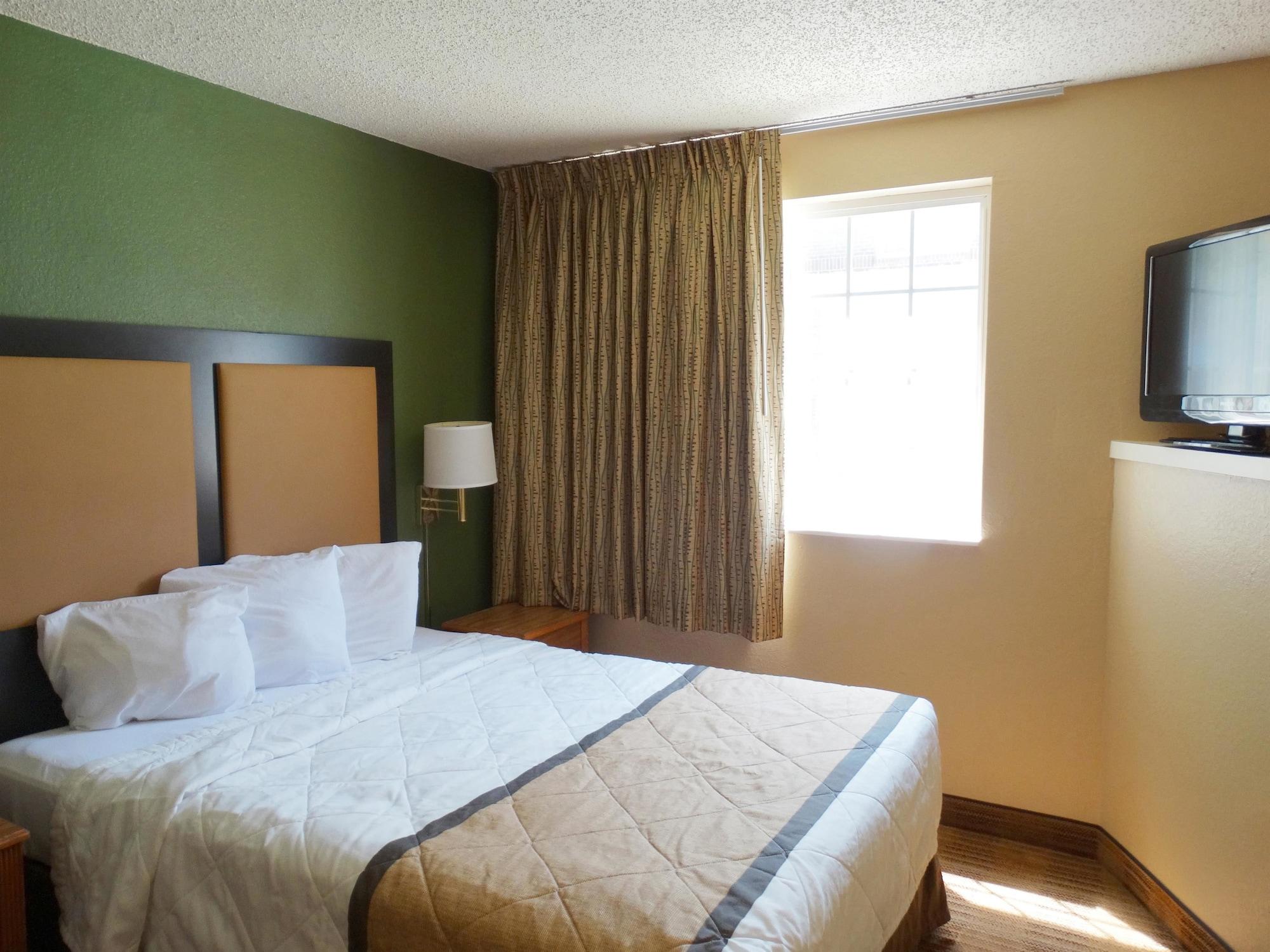 Hotel Extended America - - West 86th St
