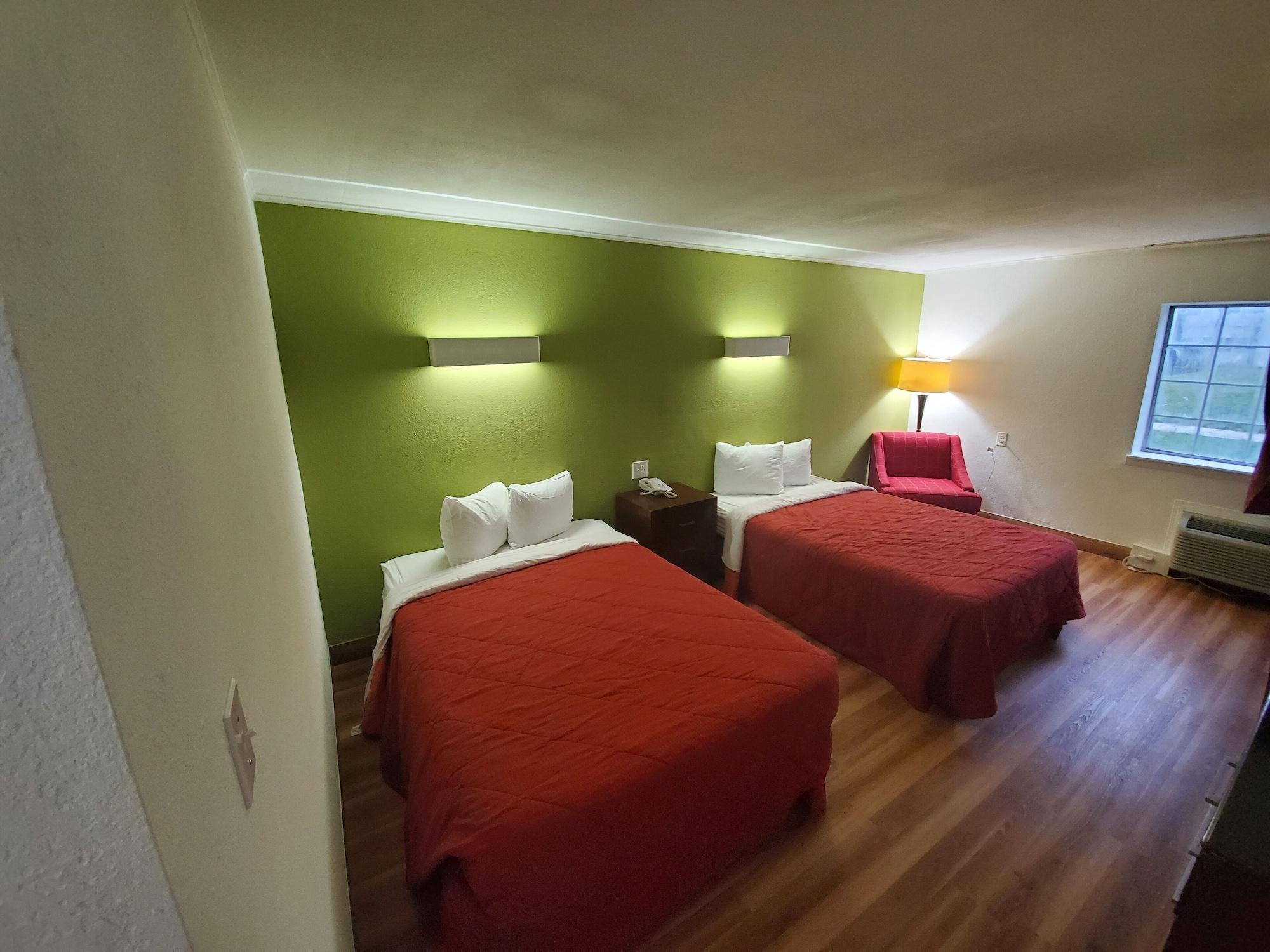 Royal 2* Indianapolis