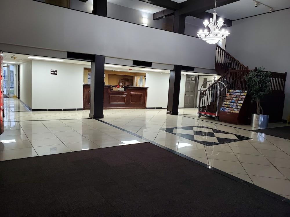 Royal Hotel 2*
