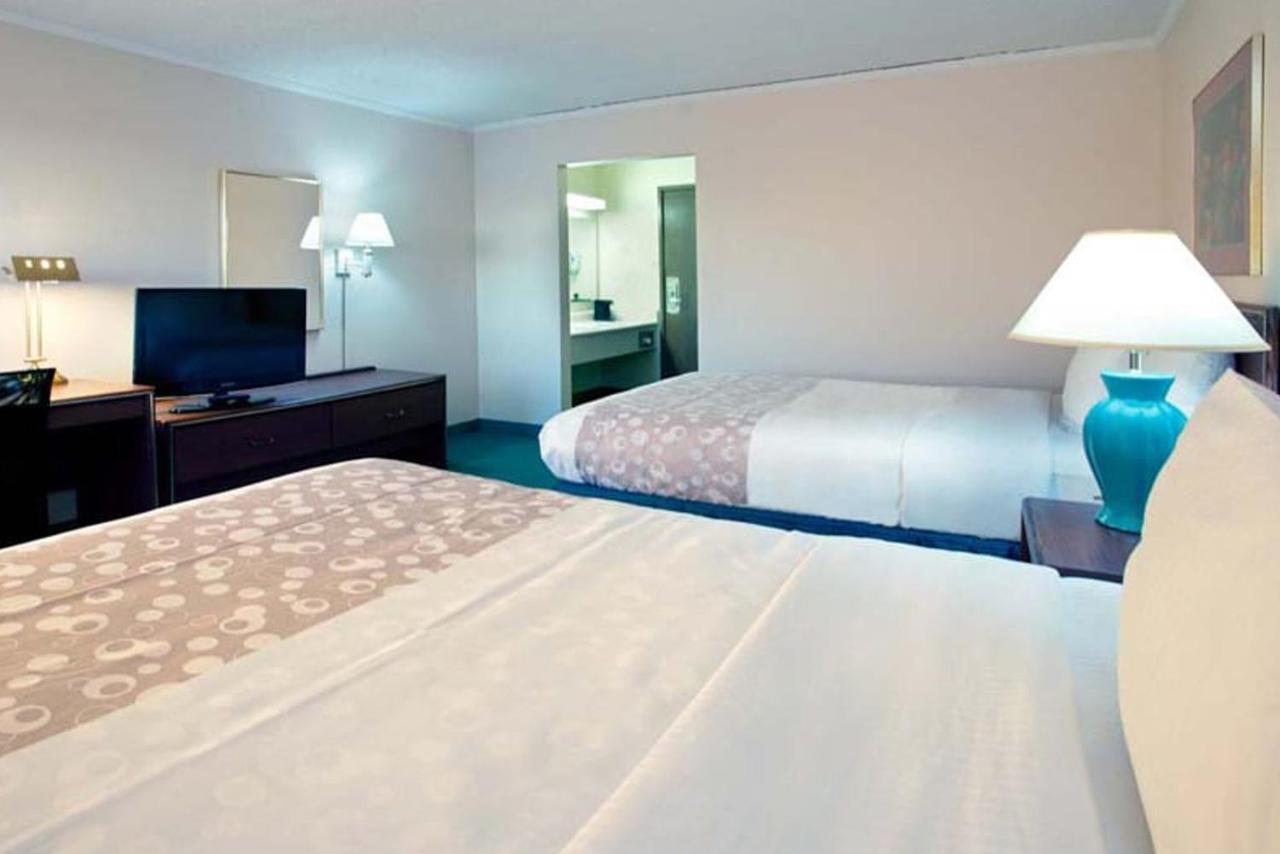 La Quinta By Wyndham East-post Drive Hotel