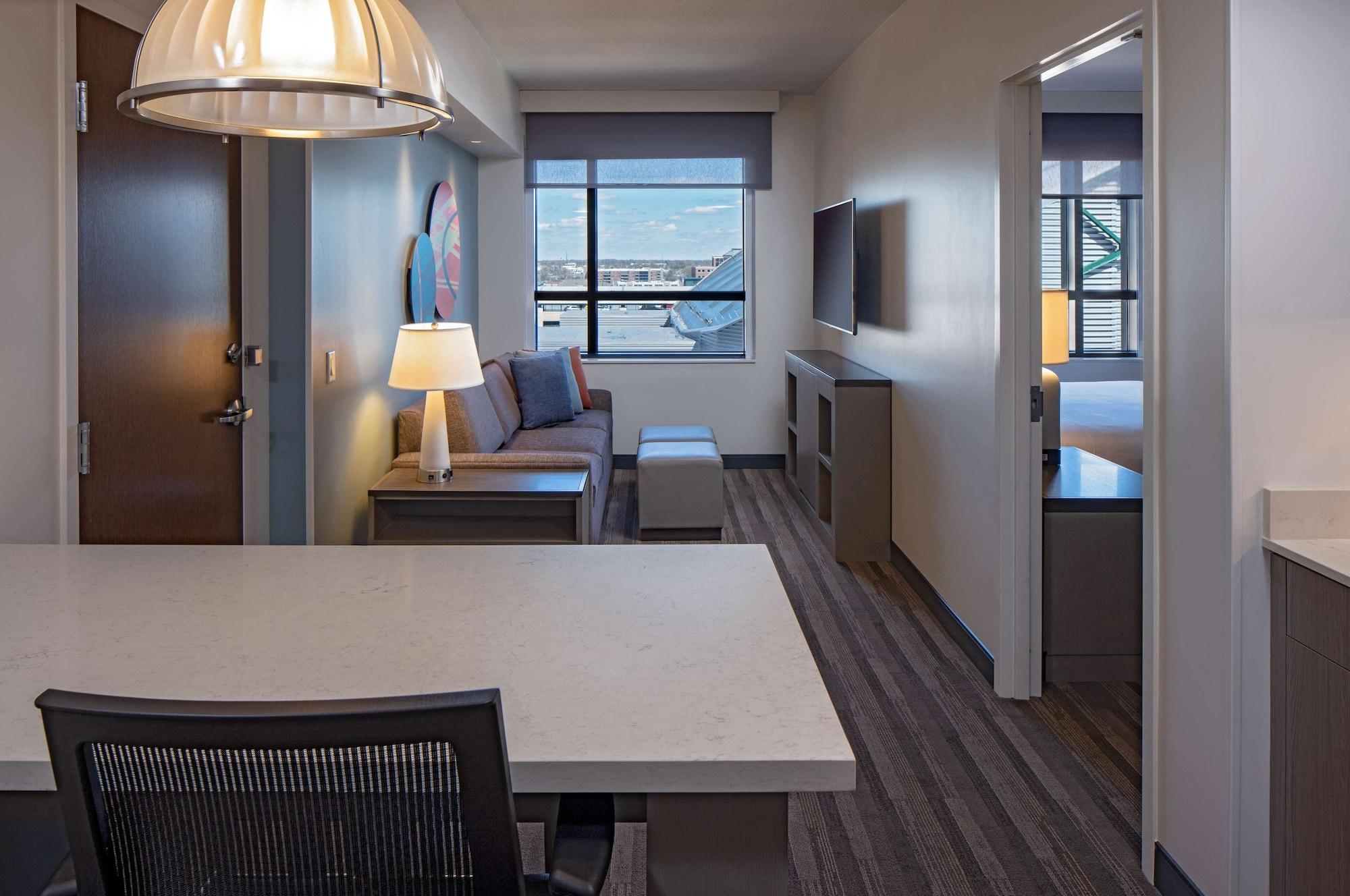 Hyatt House Downtown Hotel Indianapolis