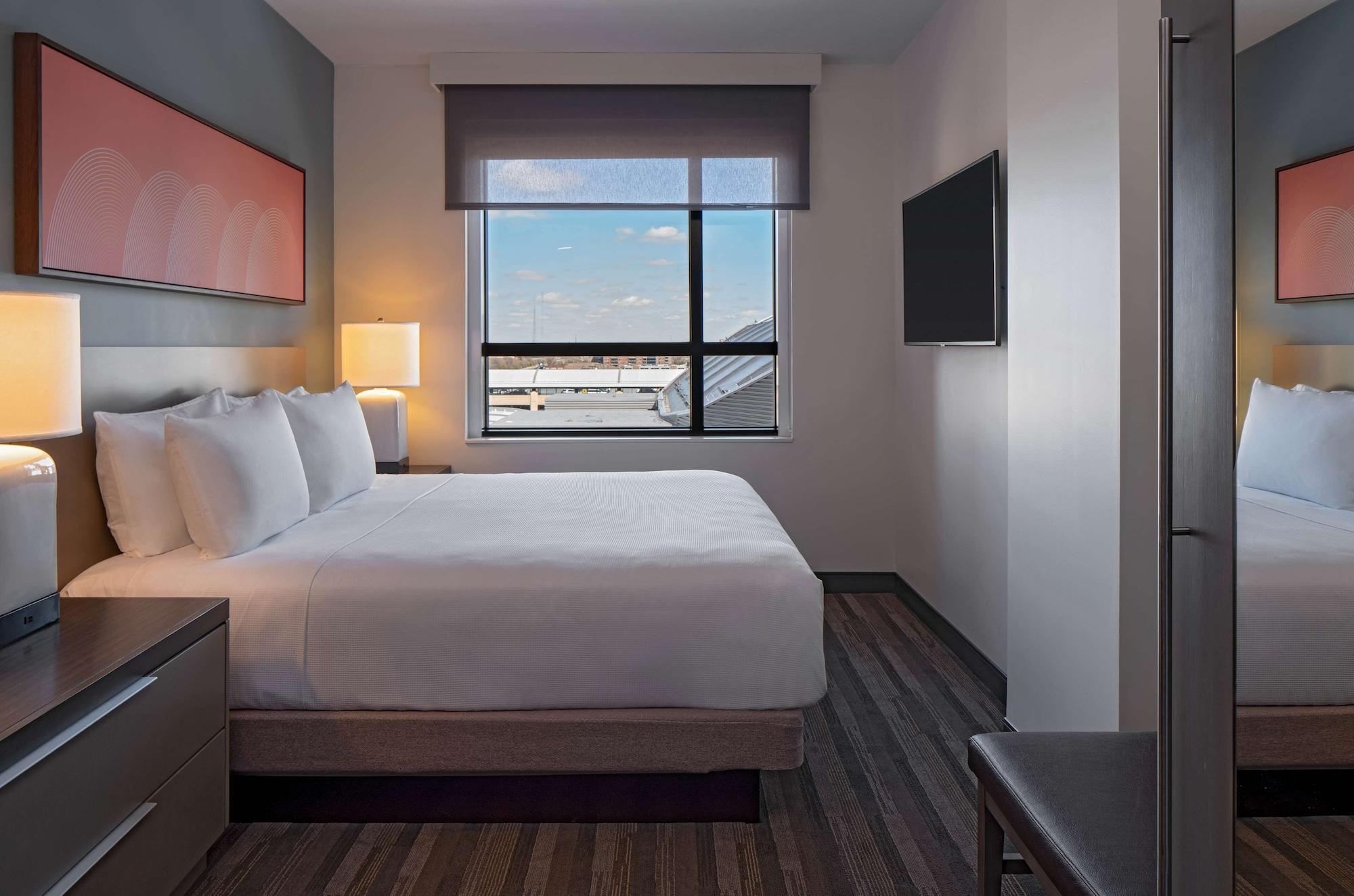 Hyatt House Downtown Hotel 3*