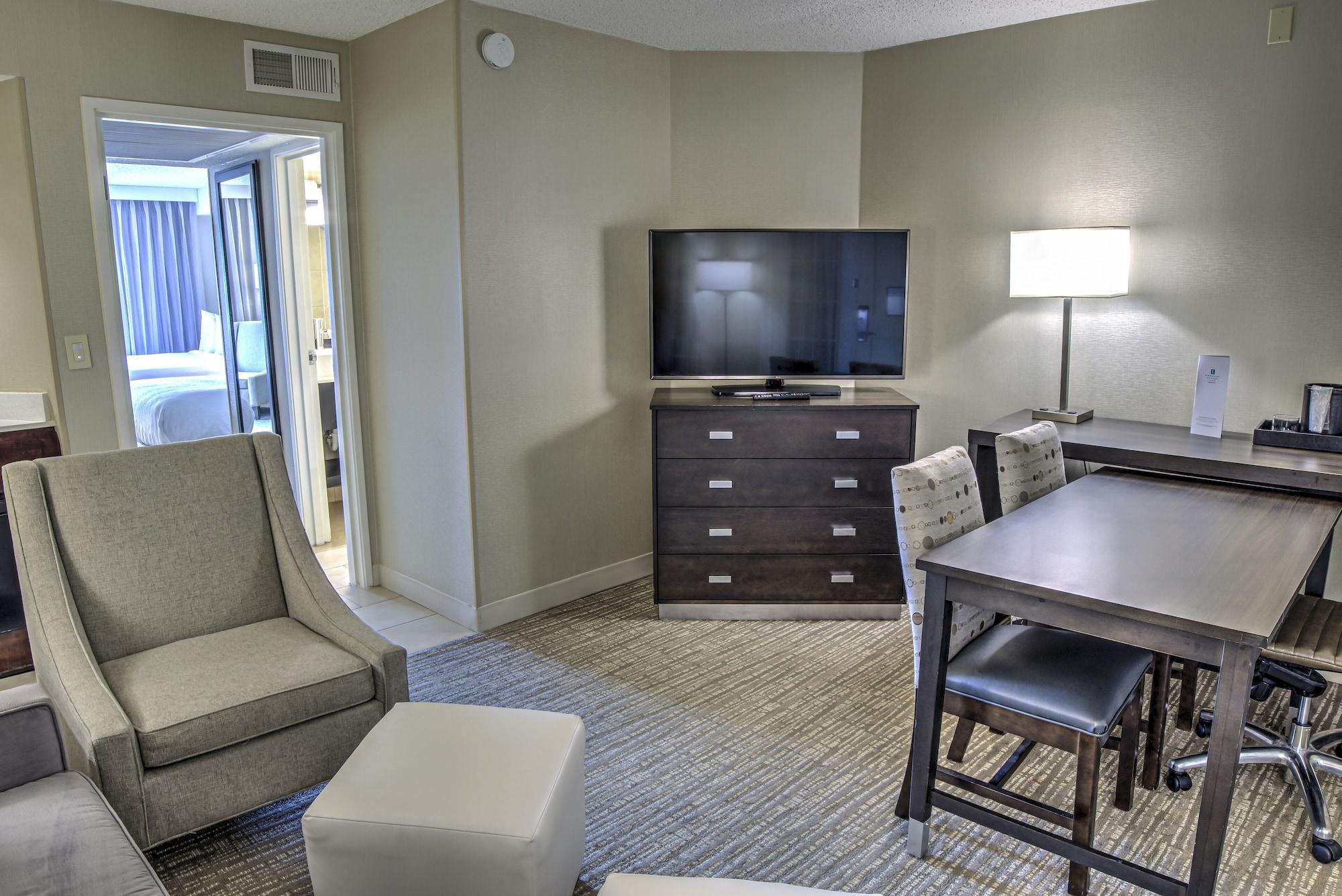 Hotel Embassy By Hilton North 3*