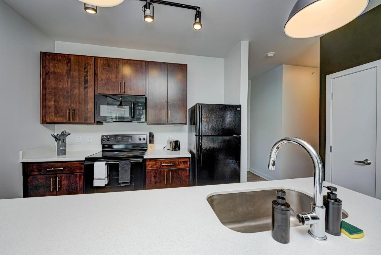 Modern Chic 2 Bedroom Apartment By Stay Gia Apartment *