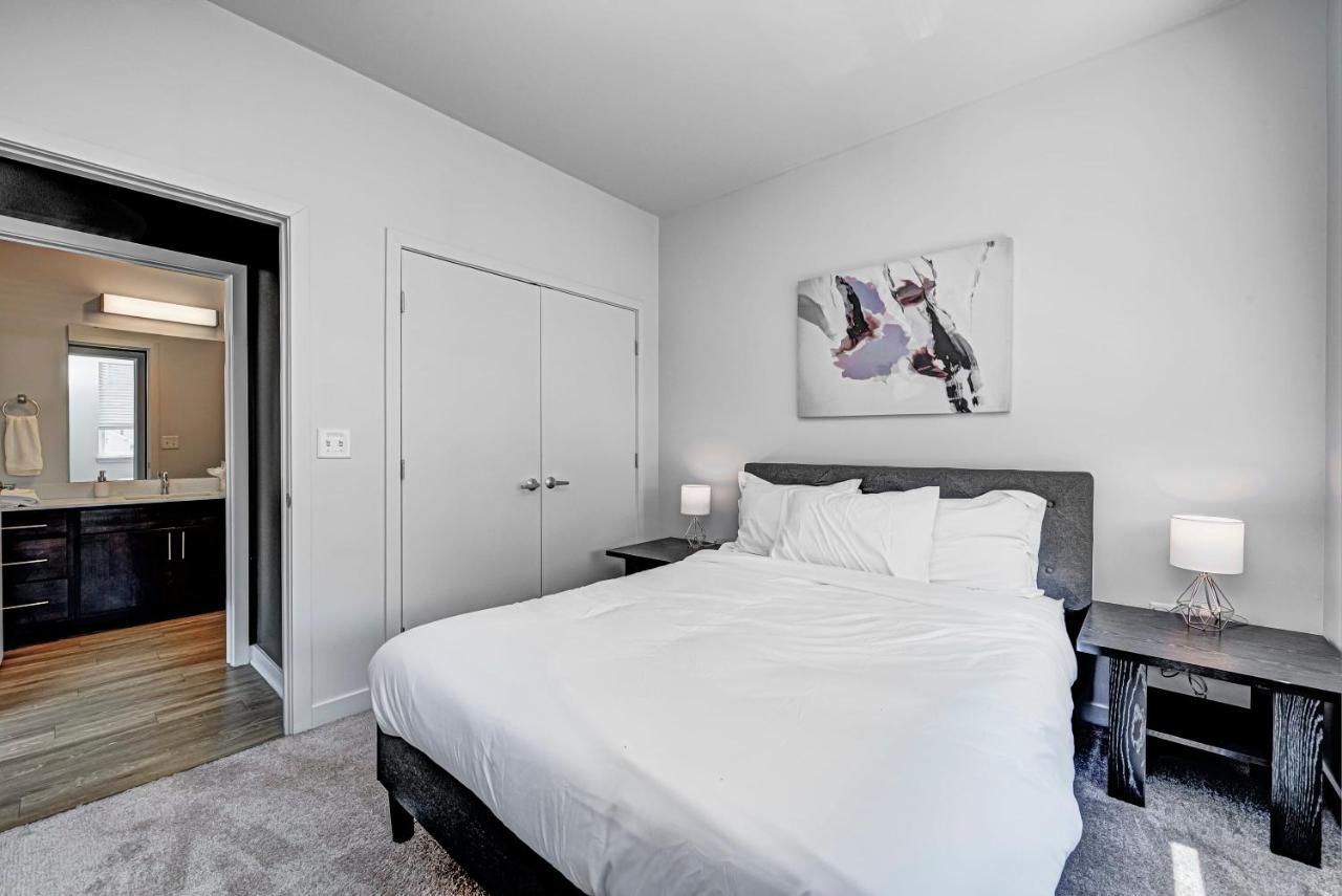 Modern Chic 2 Bedroom Apartment By Stay Gia Apartment