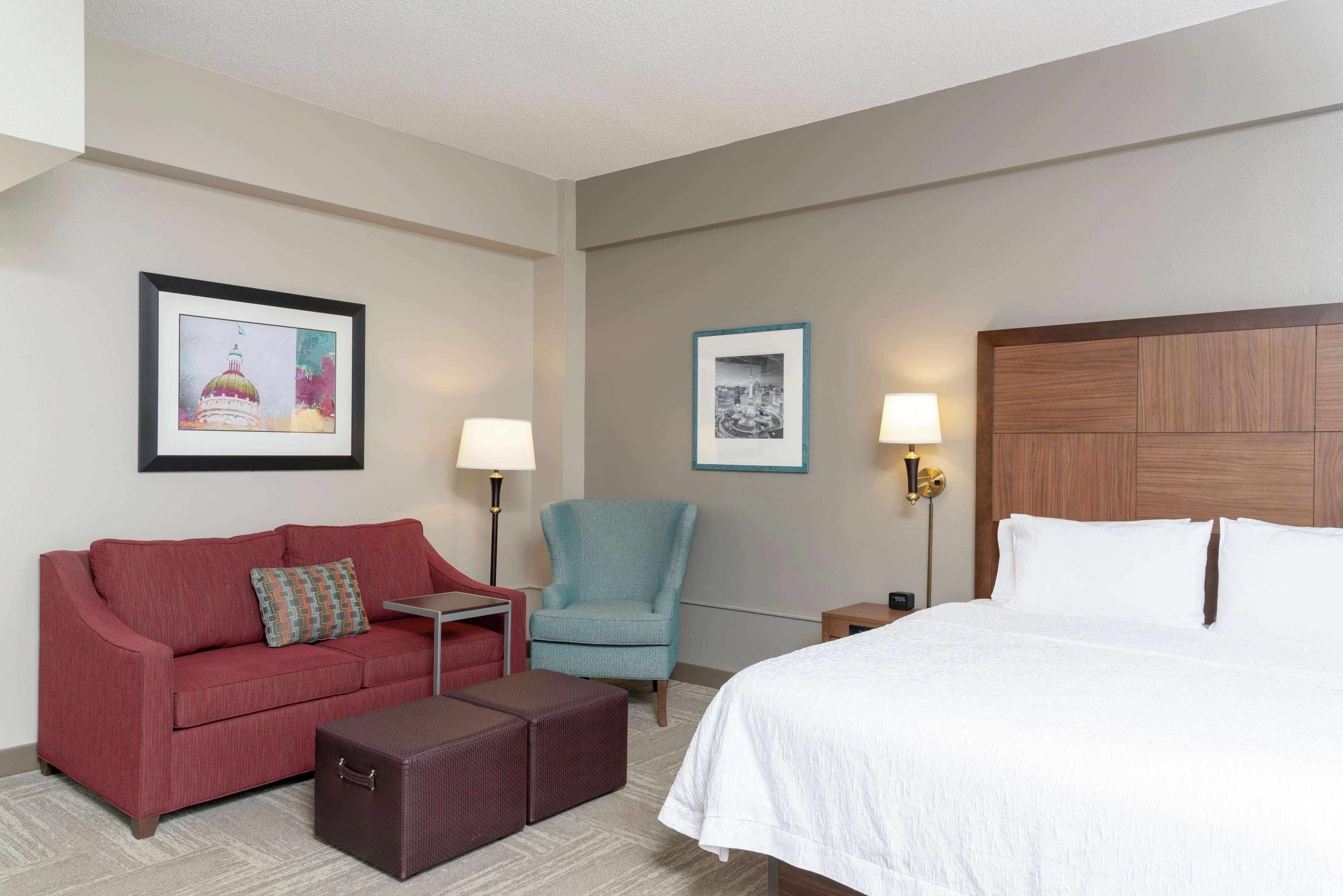 Hotel Hampton Downtown Across From Circle Centre