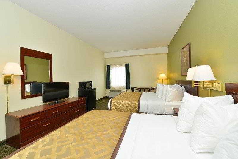 Hotel Quality & Southport 2*