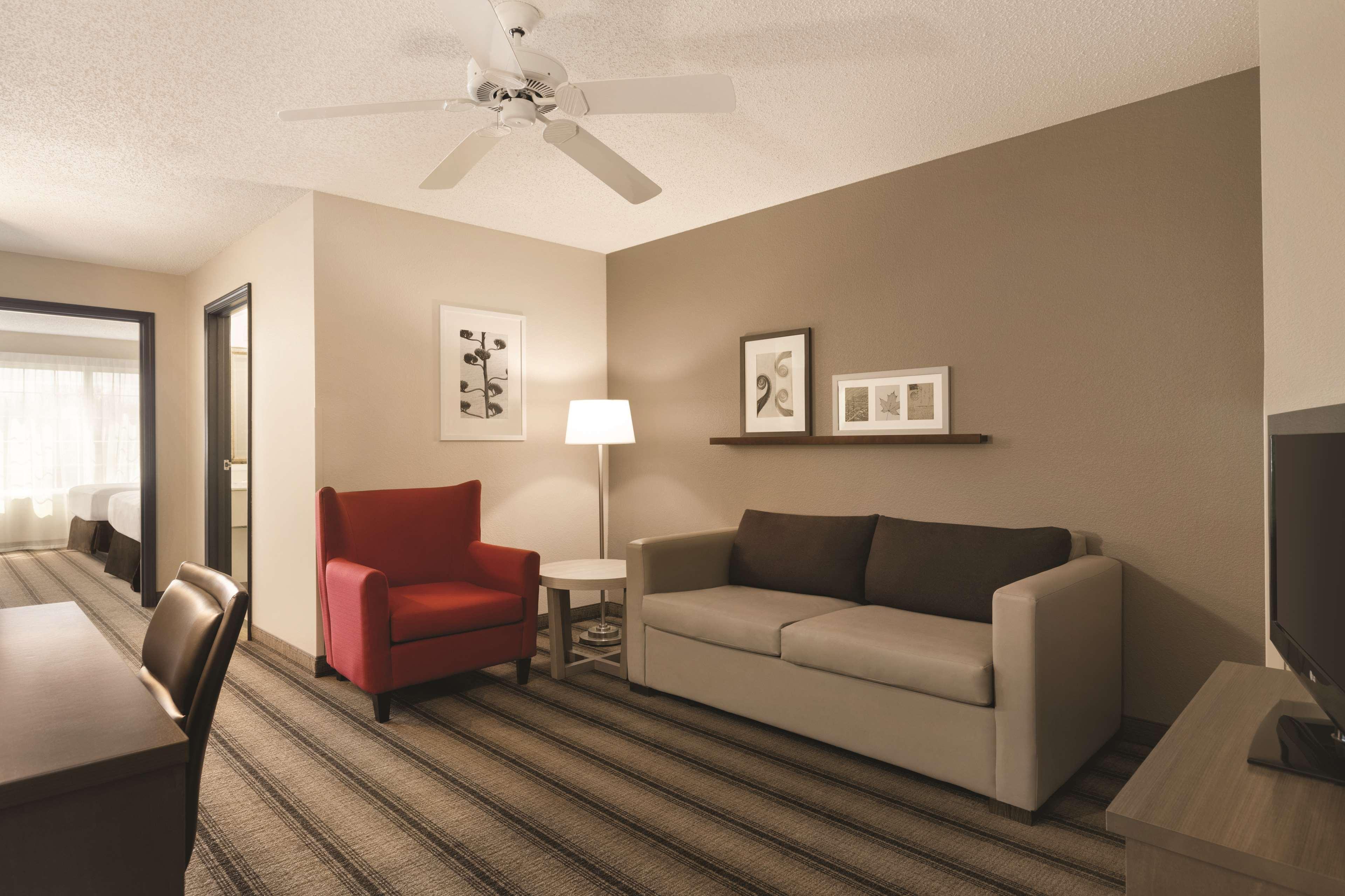 Country & By Radisson, Airport South, In Indianapolis