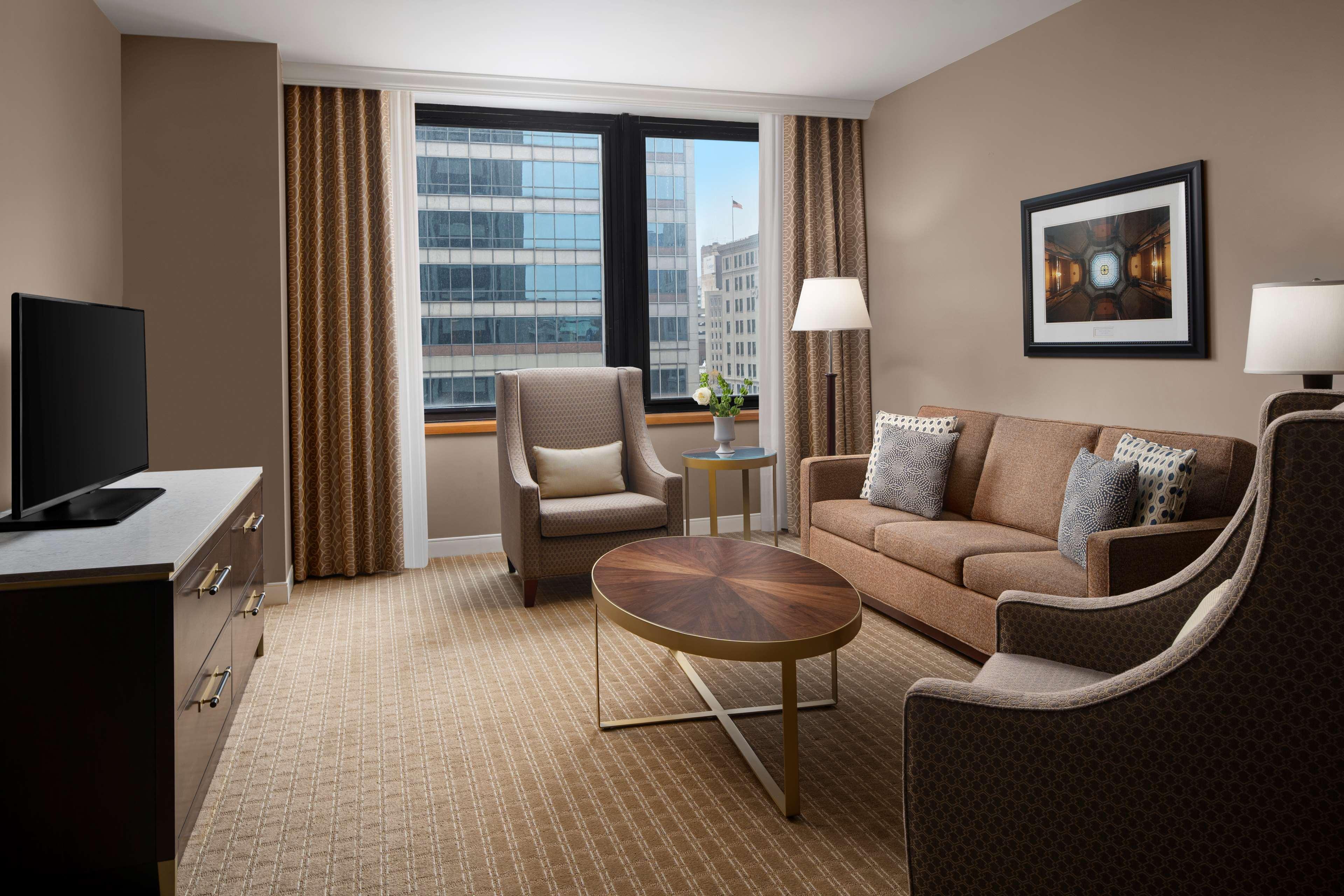 Hilton & Hotel Indianapolis