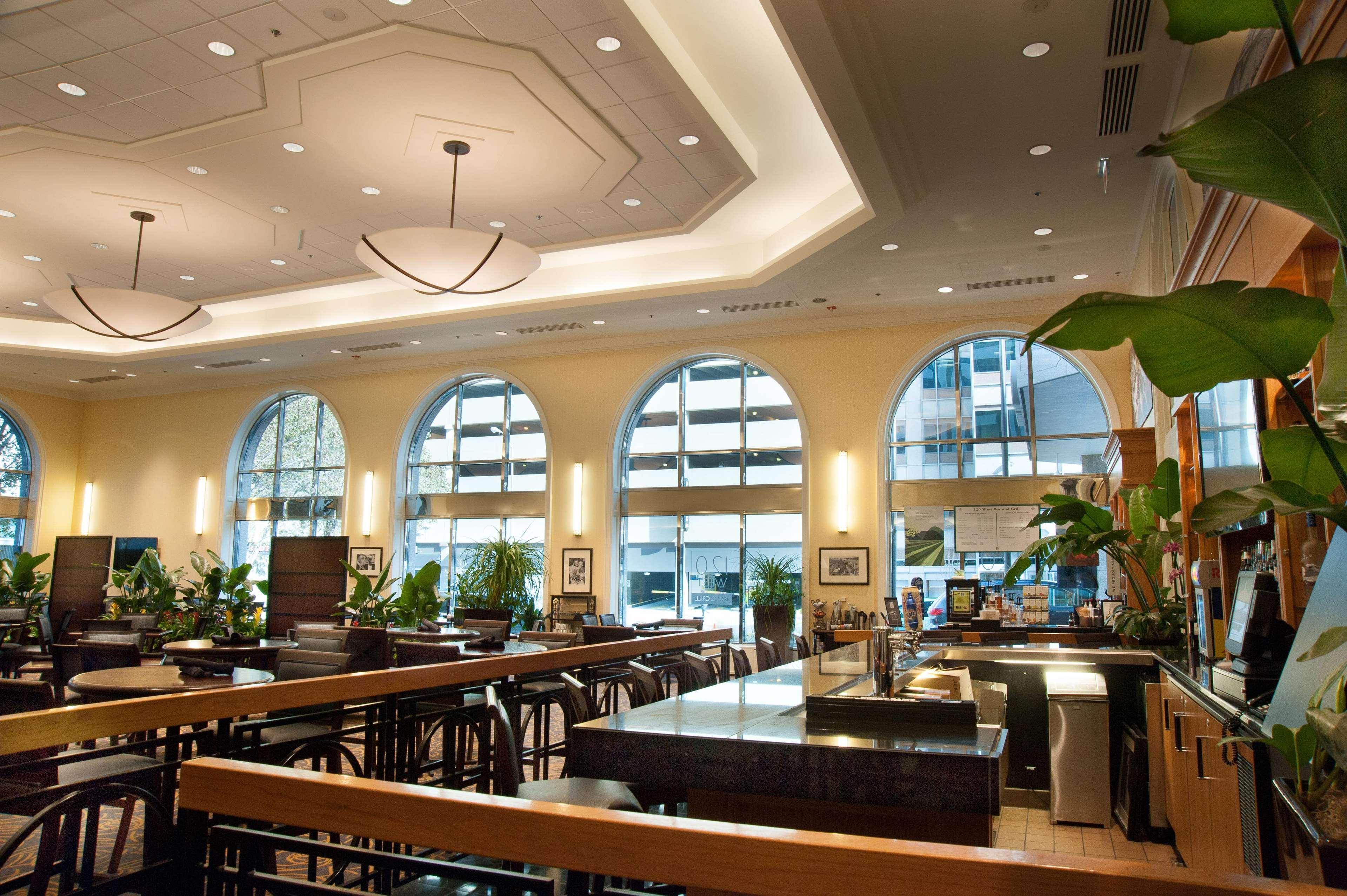Hilton & Hotel Indianapolis