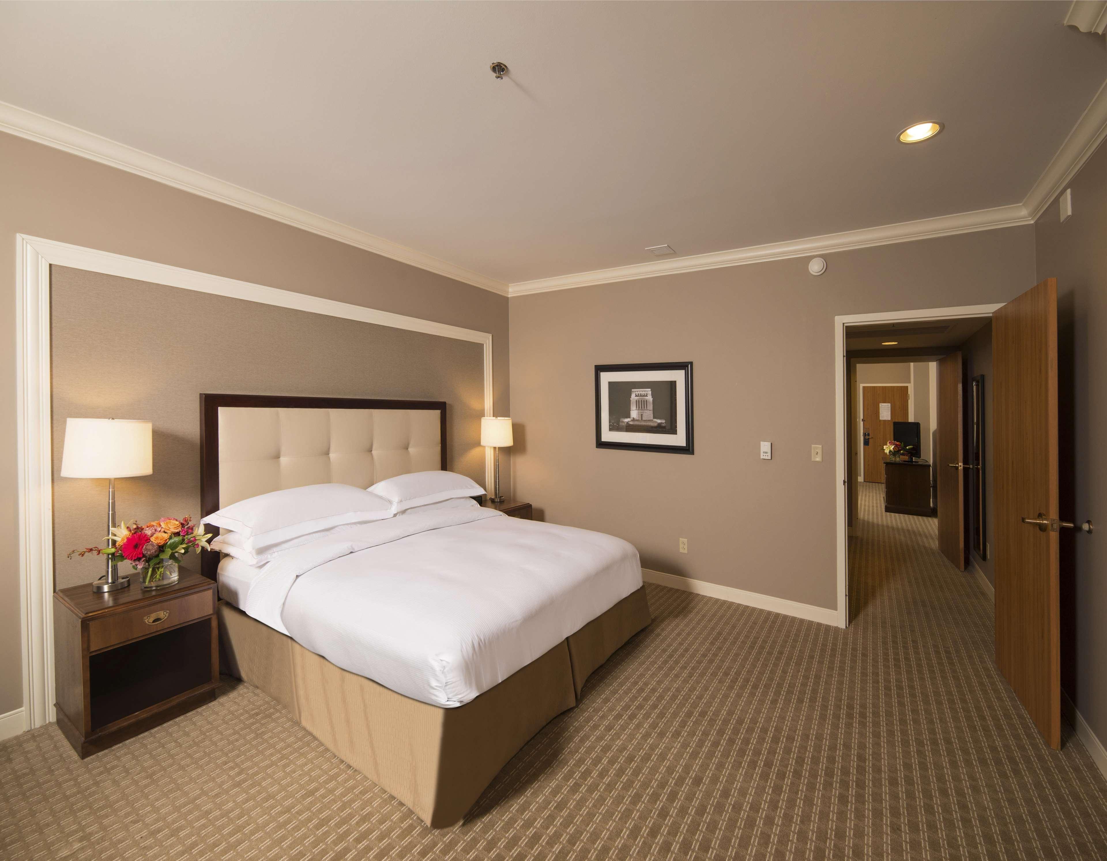 Hotel Hilton & Indianapolis