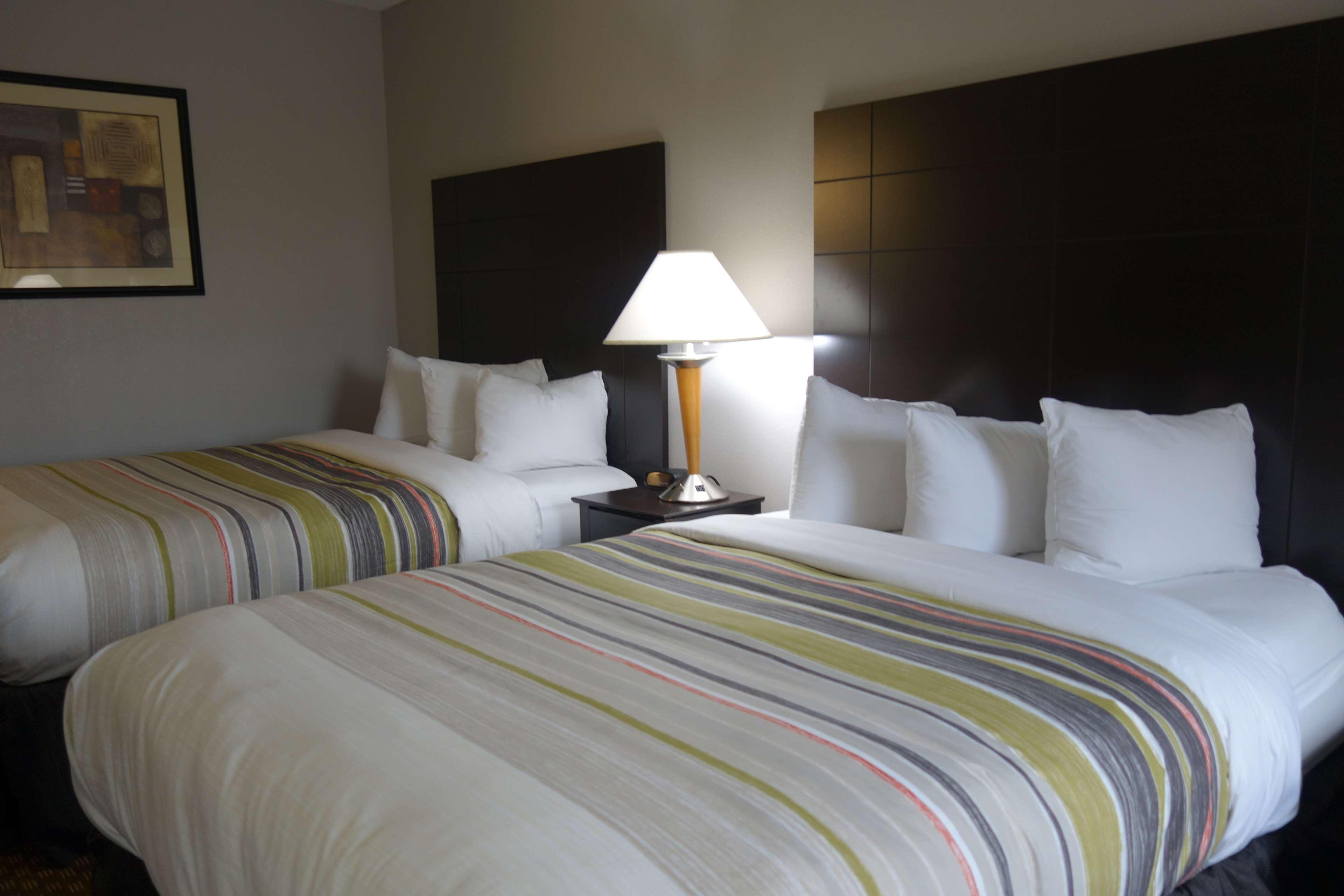 Country & By Radisson, East, In 3*