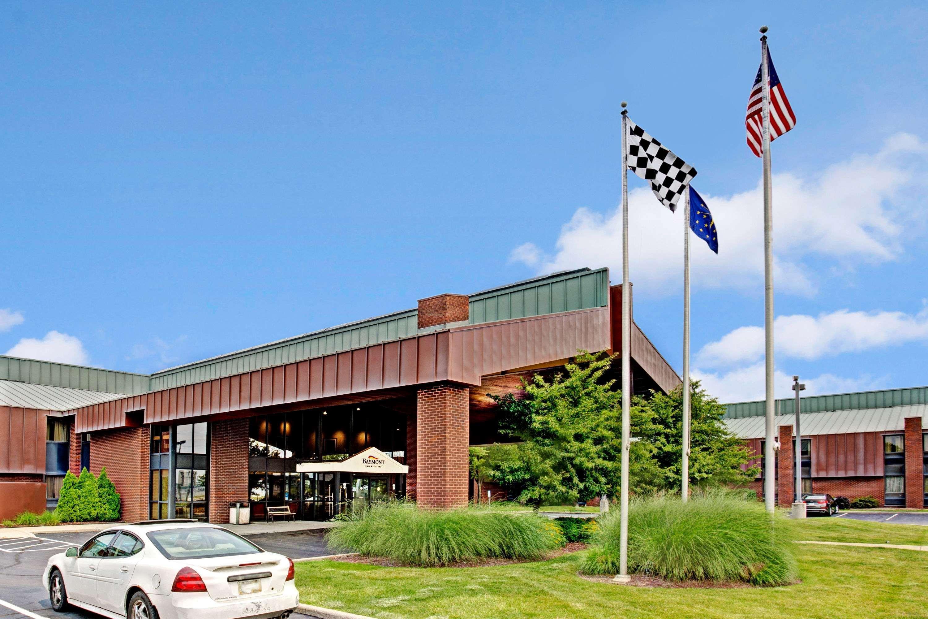 Baymont By Wyndham West Hotel 2*