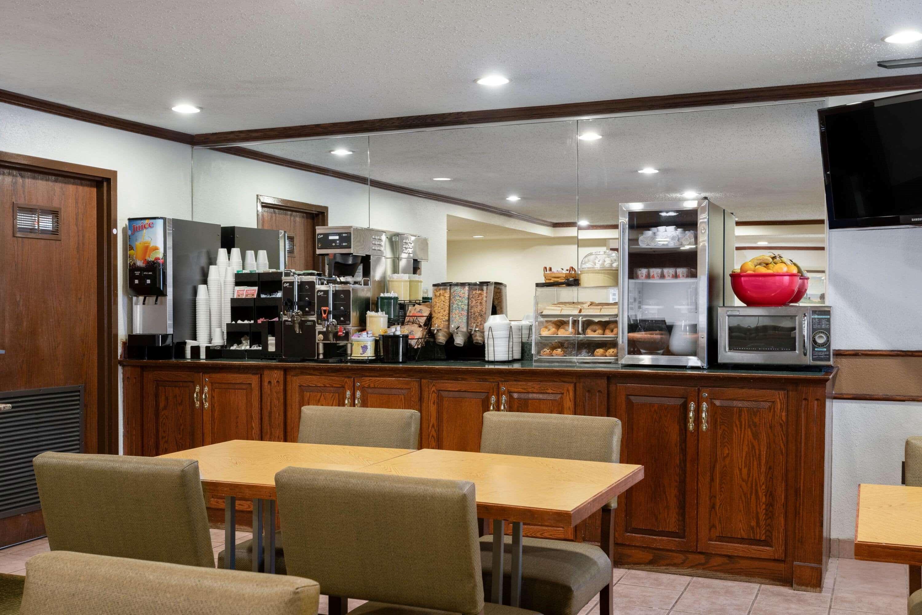 Hotel La Quinta By Wyndham East-post Drive