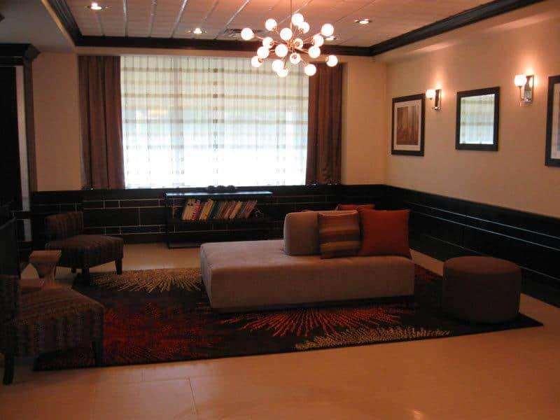 La Quinta & By Wyndham Downtown Indianapolis