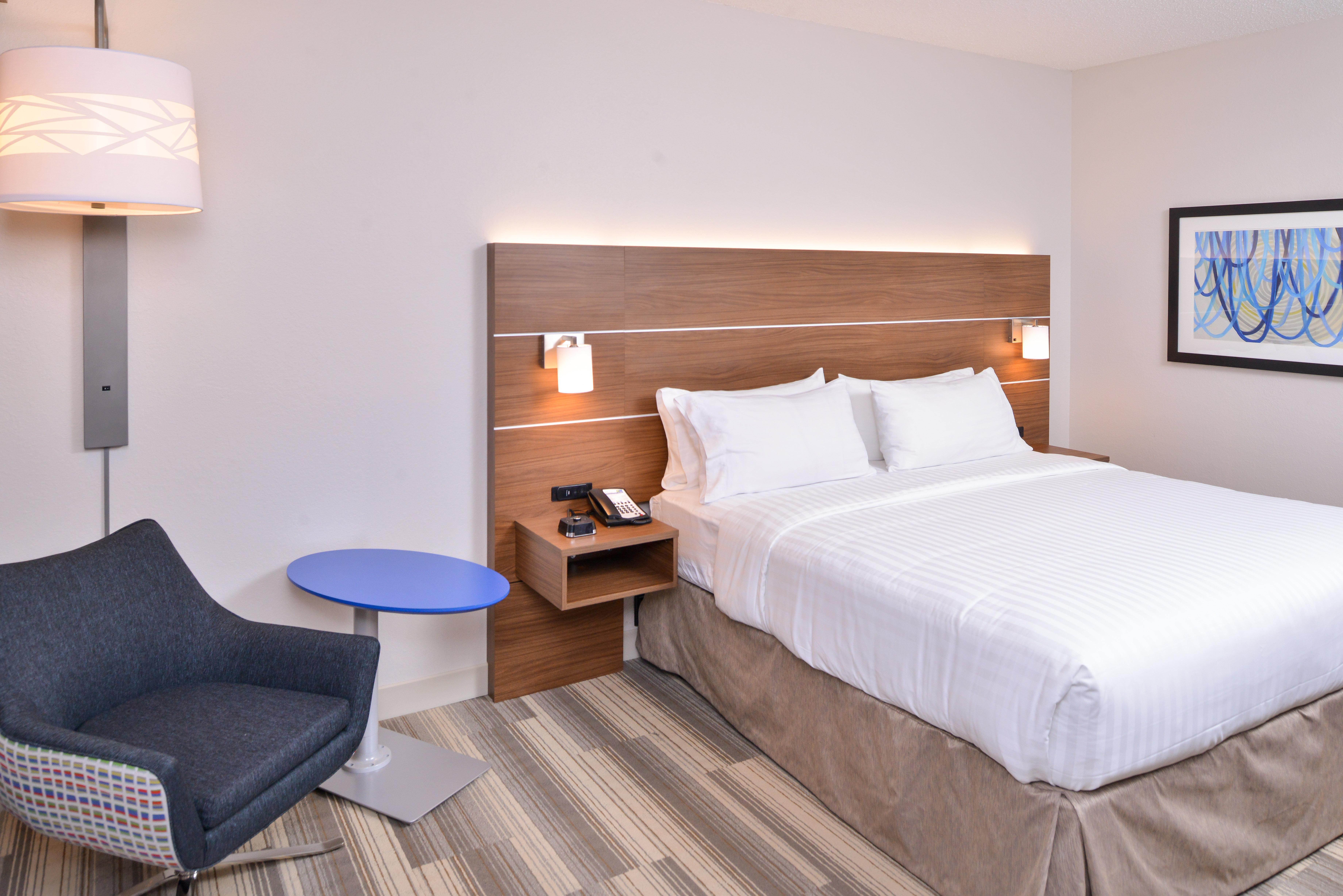 Express & Dtn-conv Ctr By Ihg 2*