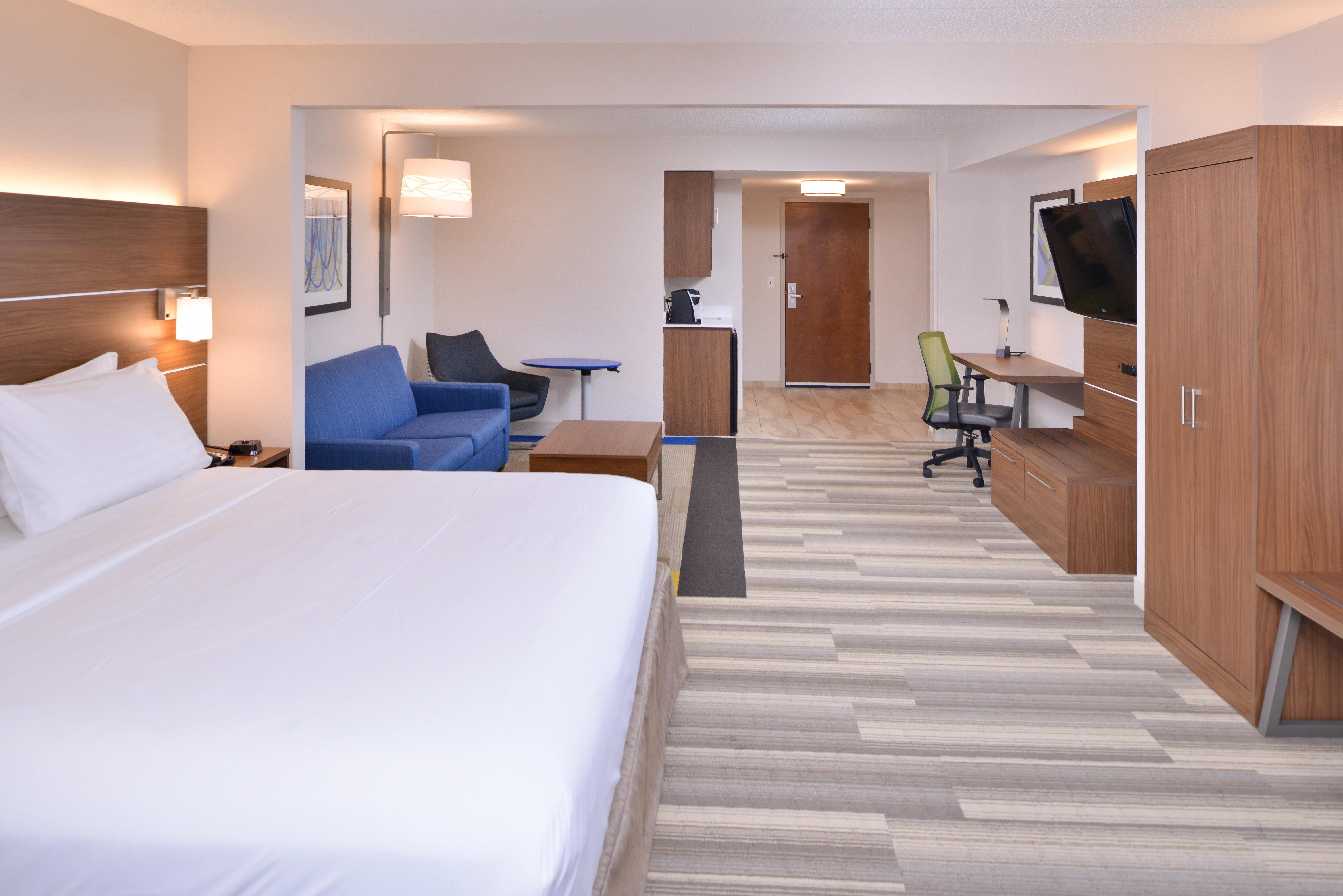 Hotel Express & Dtn-conv Ctr By Ihg 2*