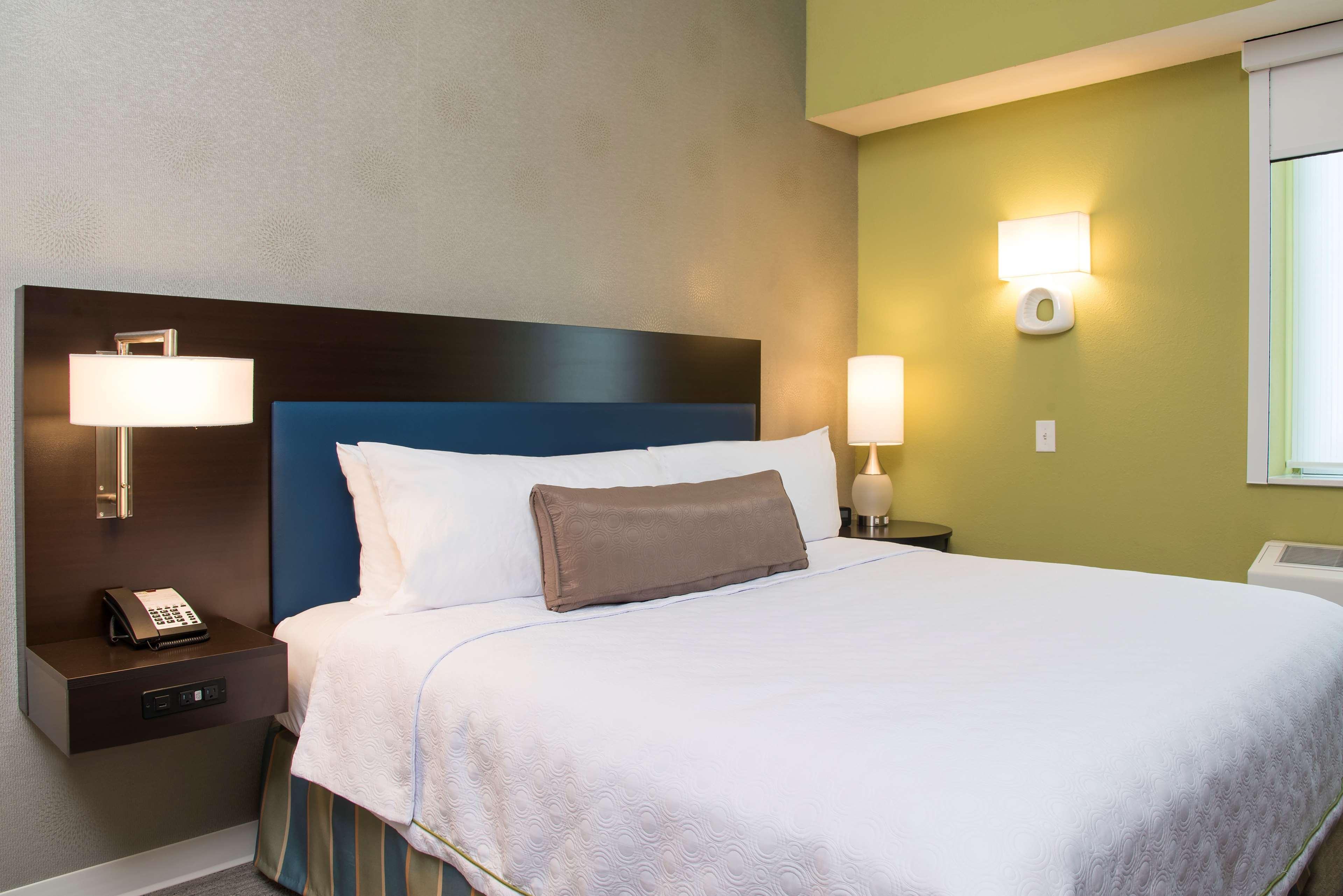 Home2 By Hilton Downtown Hotel 3*