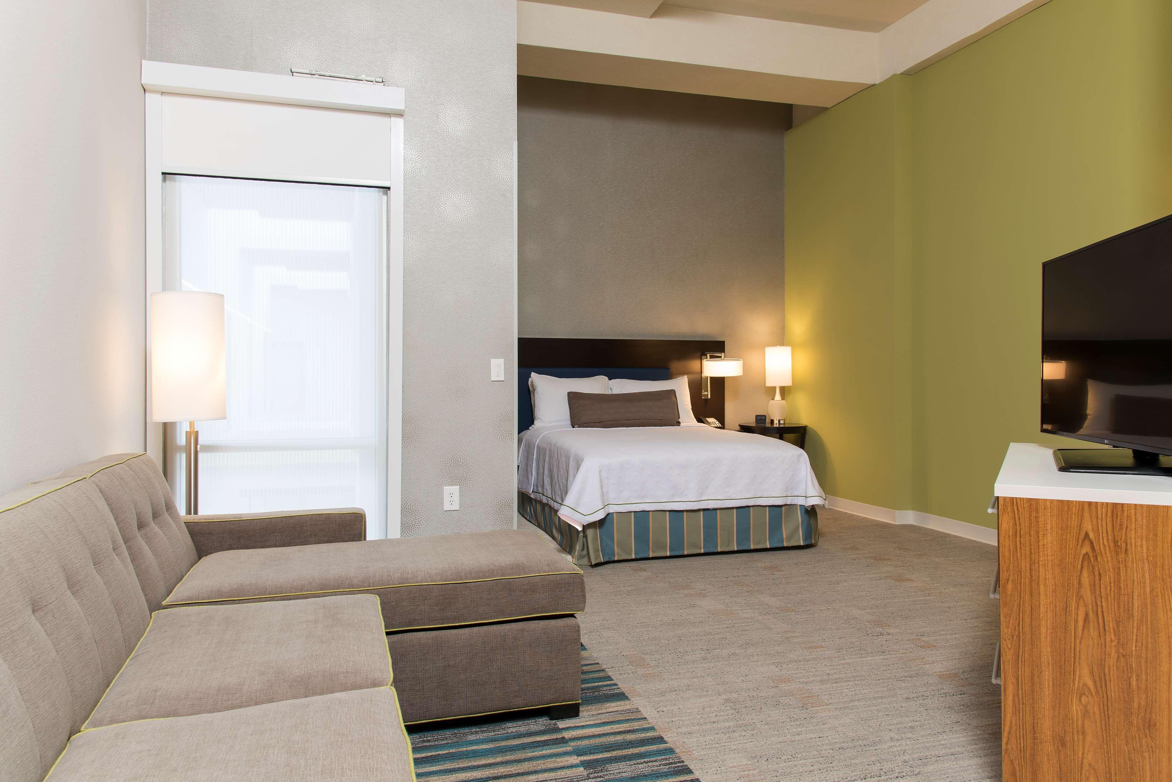 Hotel Home2 By Hilton Downtown Indianapolis