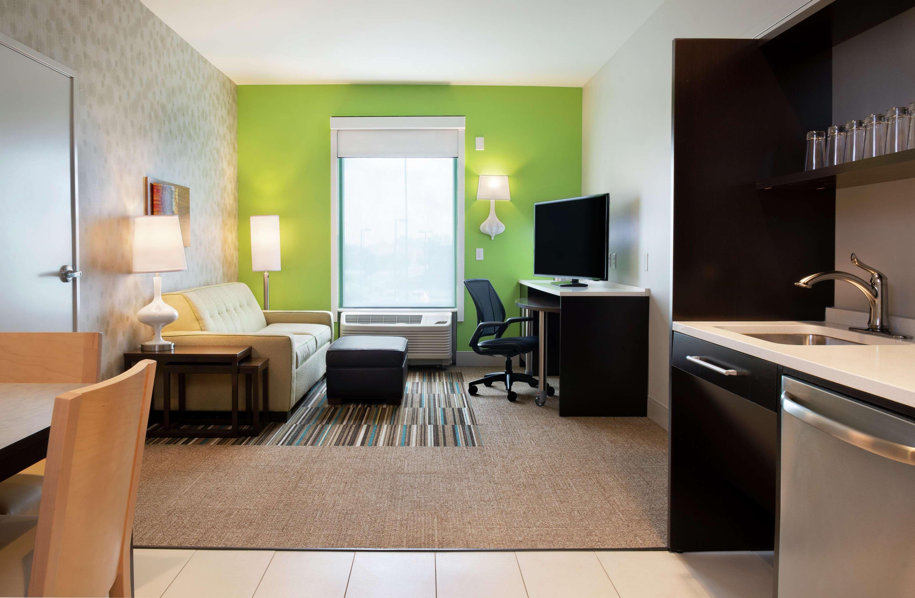 Home2 By Hilton Greenwood Hotel 3*