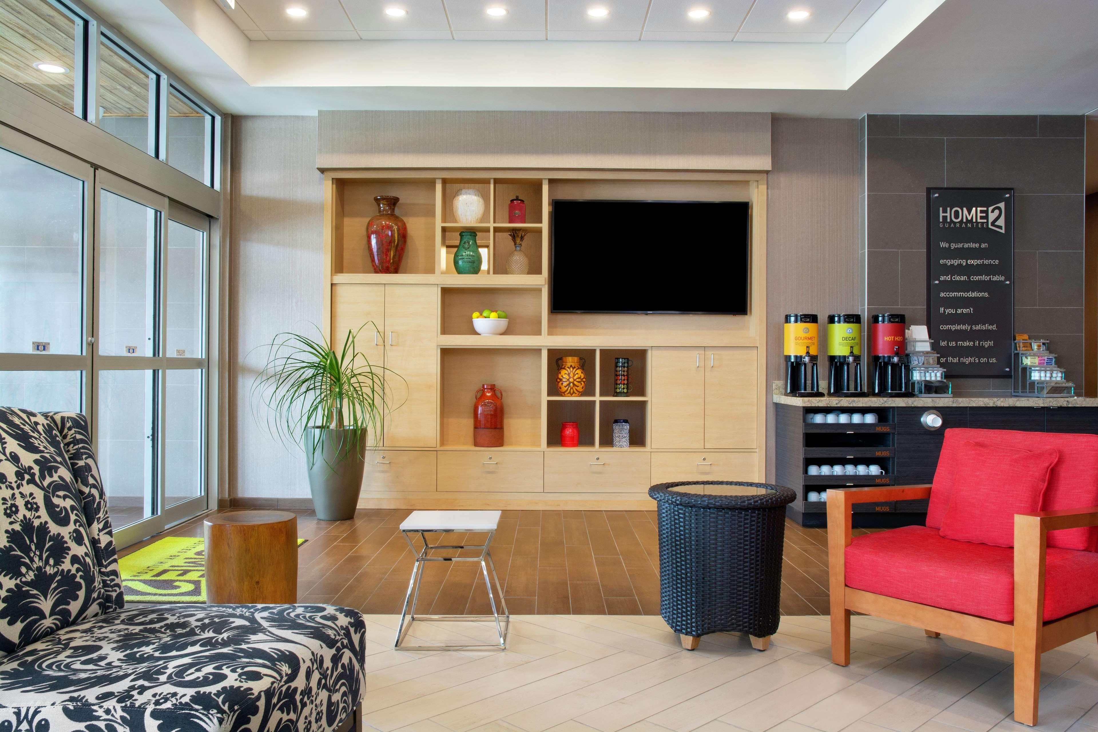 Home2 By Hilton Greenwood