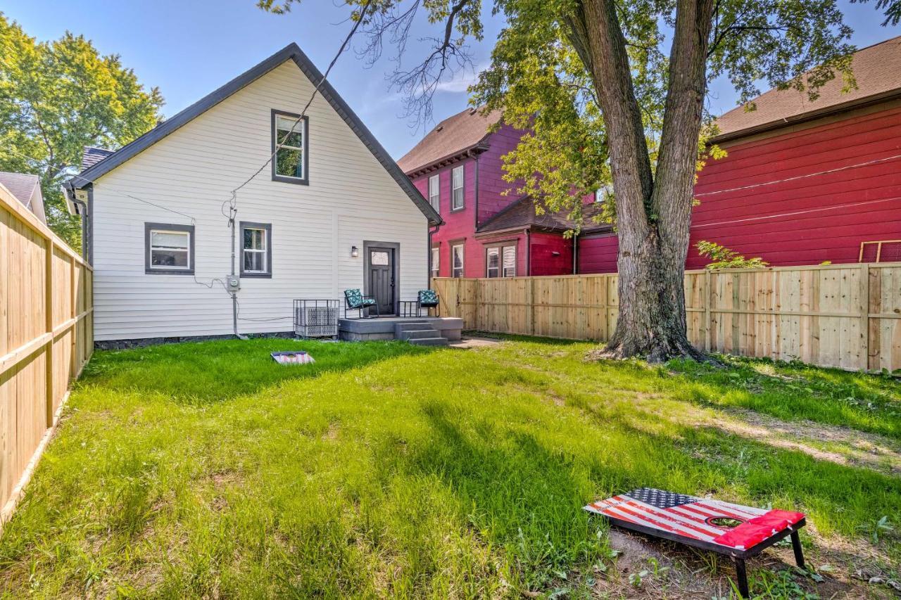 Quaint And Cozy Getaway With Yard! Indianapolis