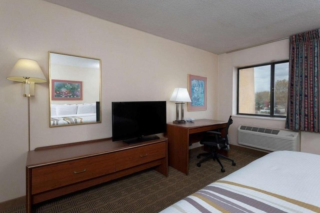 Hotel Norwood & Suites East Post Drive Indianapolis