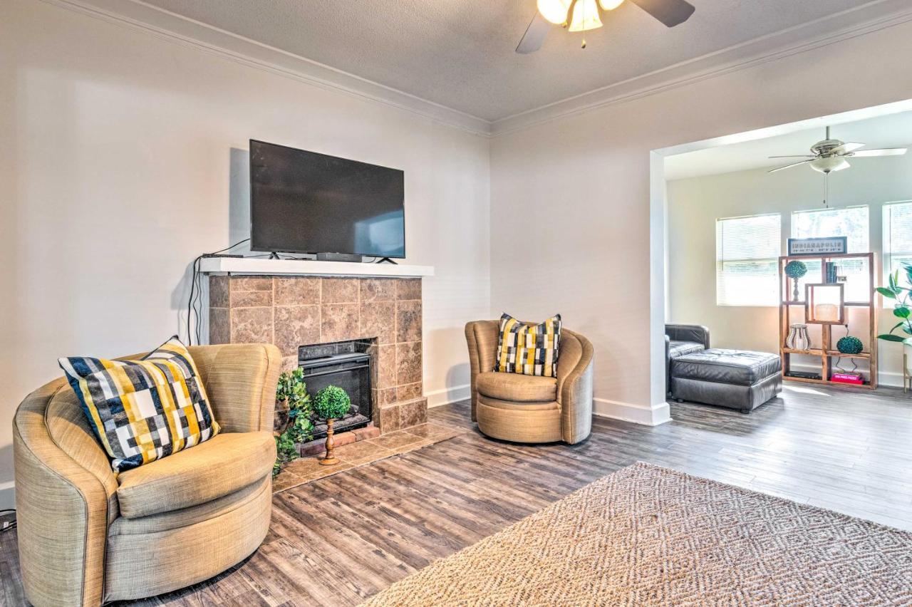 Holiday home Cozy And Modern Indy House About 5 Mi To Downtown!