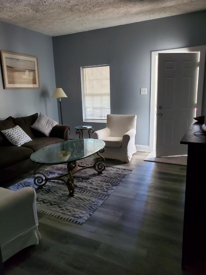 Minutes To Downtown! Long-stays & Pets Welcome! Apartment