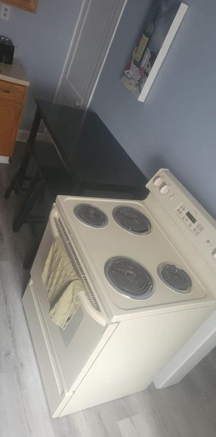 Apartment Minutes To Downtown! Long-stays & Pets Welcome! Indianapolis