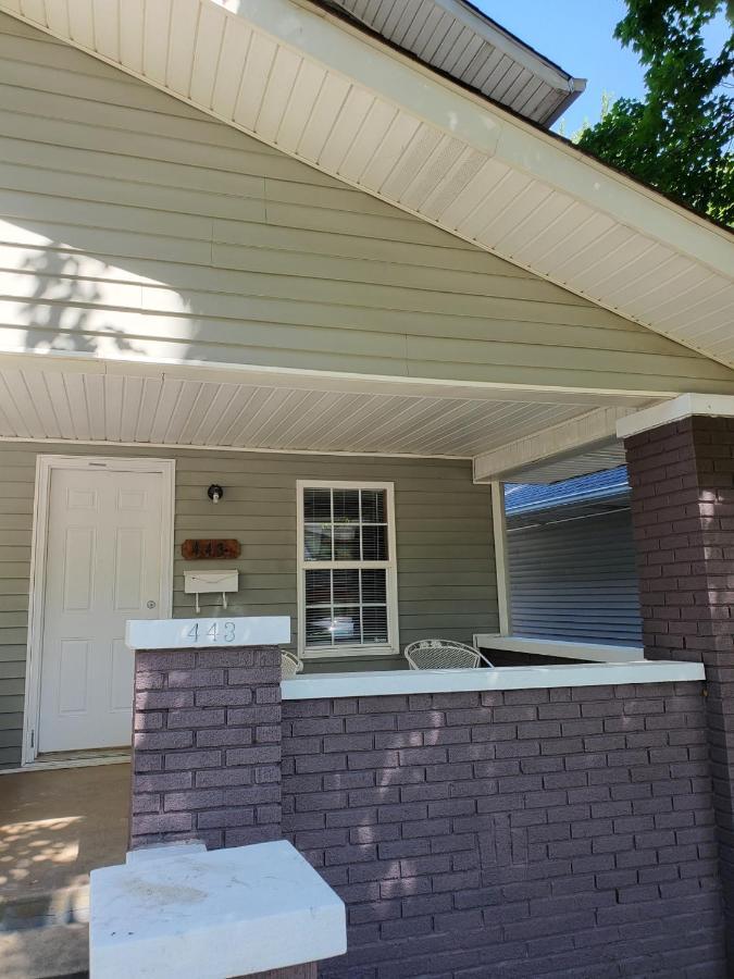 Minutes To Downtown! Long-stays & Pets Welcome! * Indianapolis