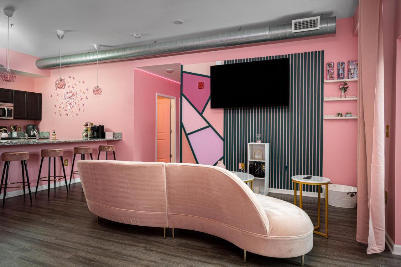 Barbie's Indy Dreamhouse Apartment