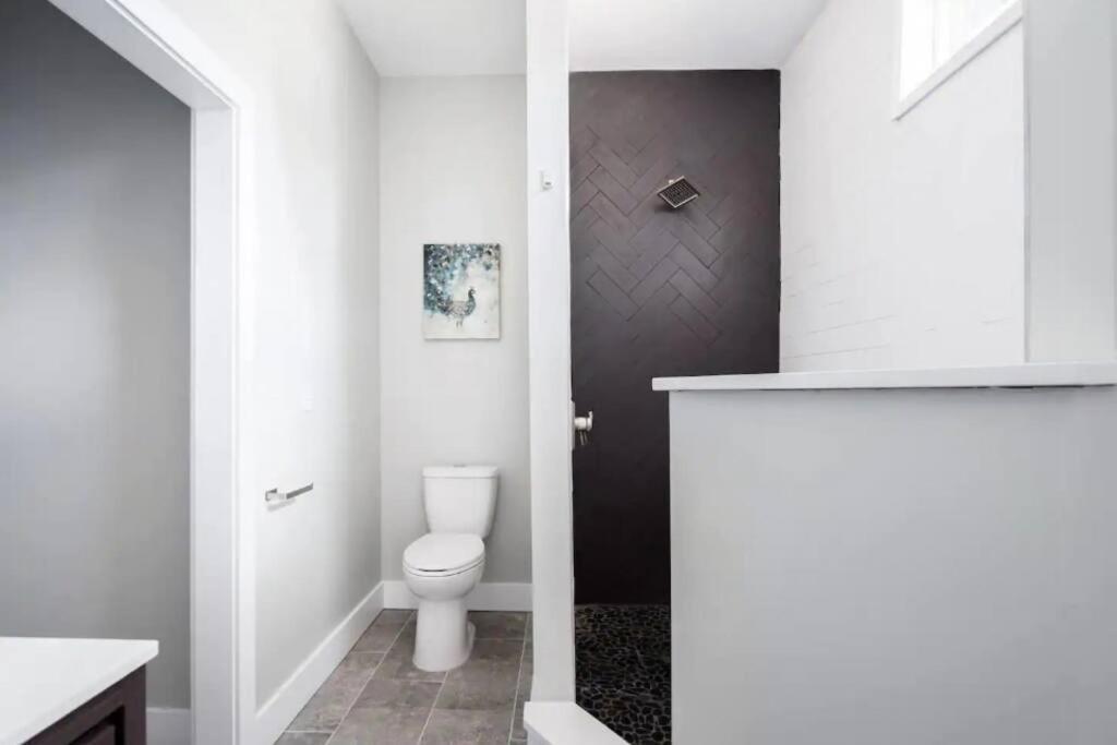 Villa Luxurious 3,000 Square Foot House Downtown Indianapolis