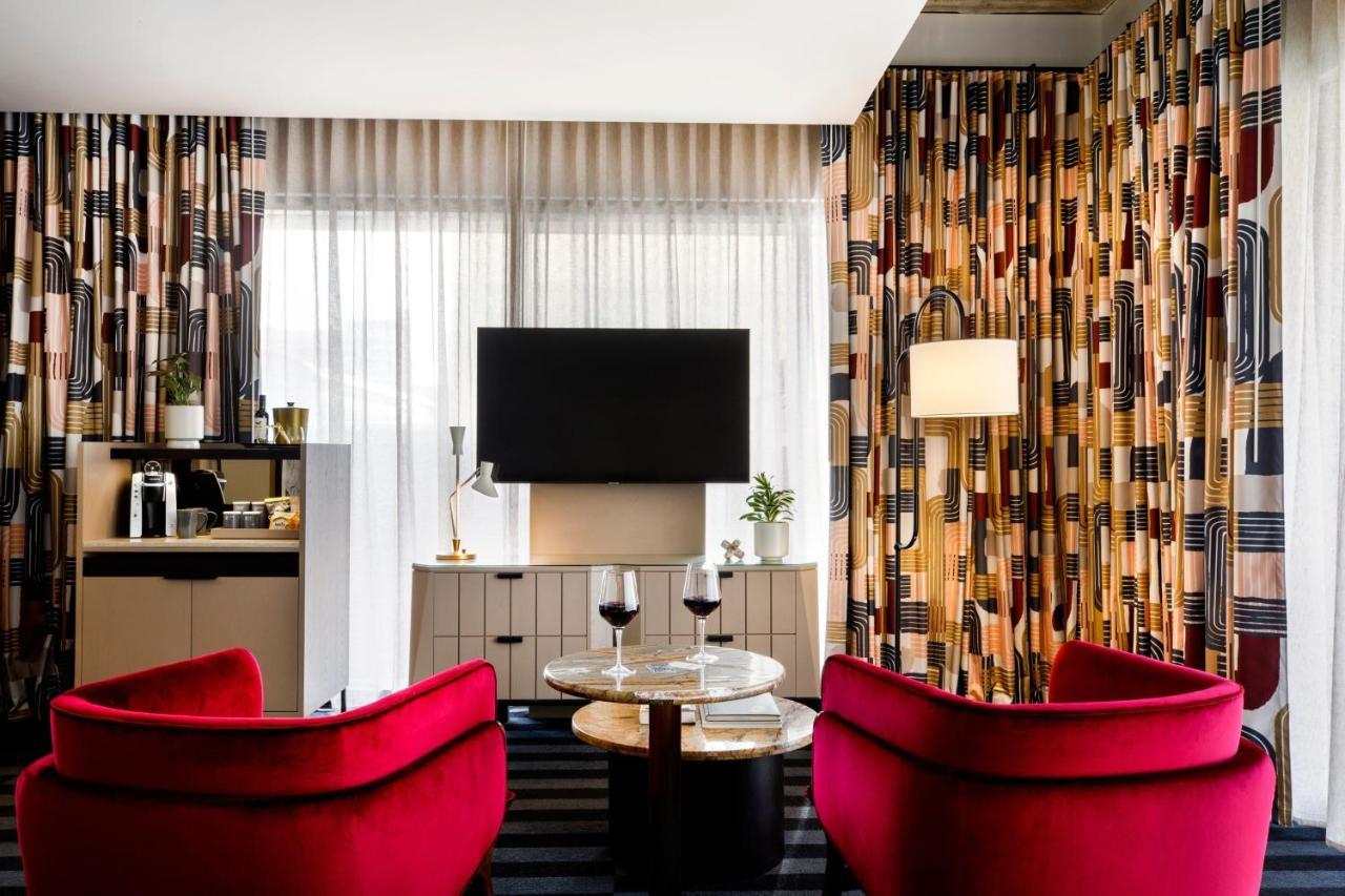 Indy, Indianapolis, A Tribute Portfolio Hotel