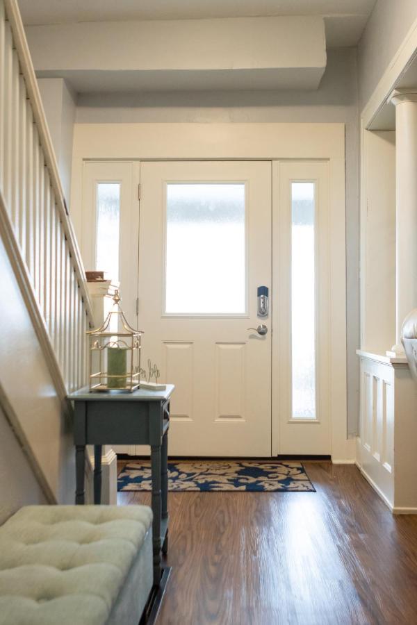Villa 5 Bedroom 3200 Square Foot House For Downtown Travelers