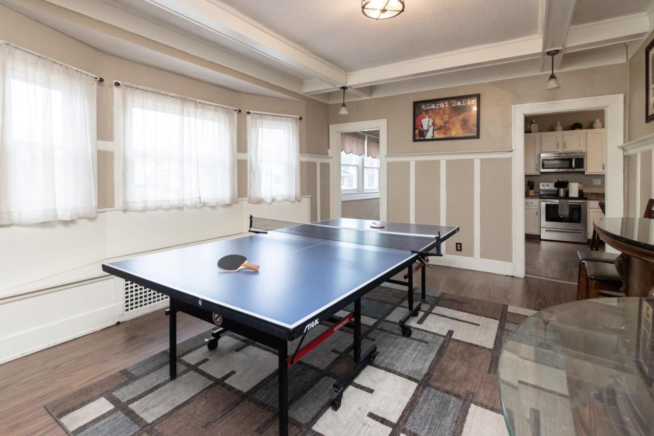 5 Bedroom 3200 Square Foot House For Downtown Travelers Indianapolis