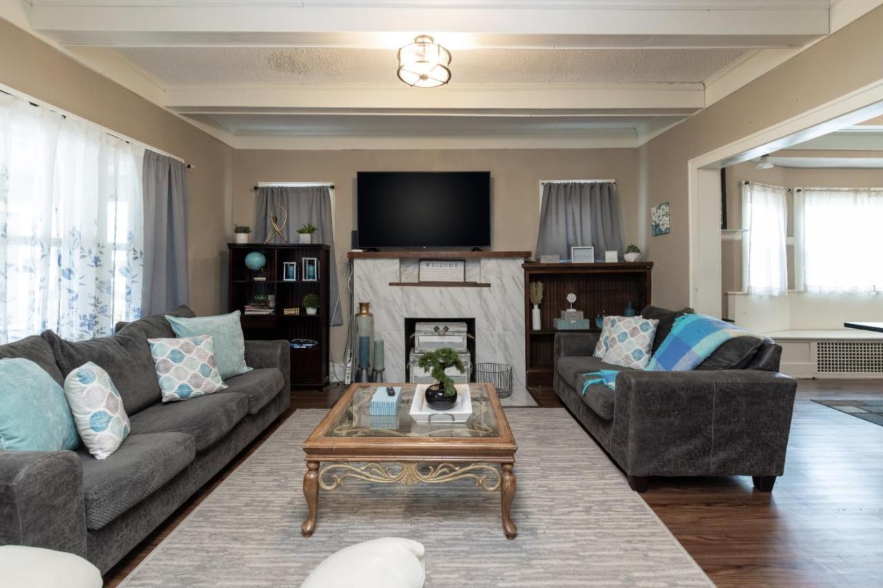 5 Bedroom 3200 Square Foot House For Downtown Travelers Villa