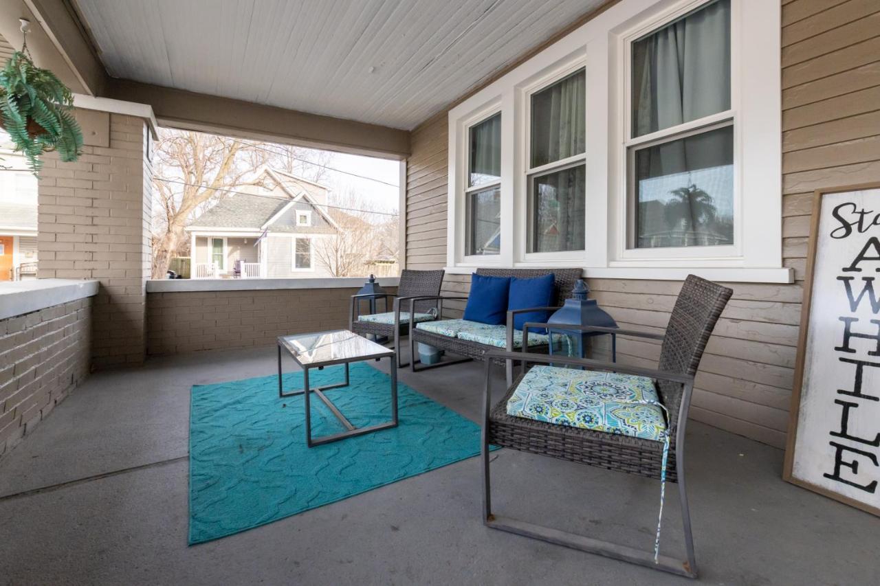 5 Bedroom 3200 Square Foot House For Downtown Travelers *