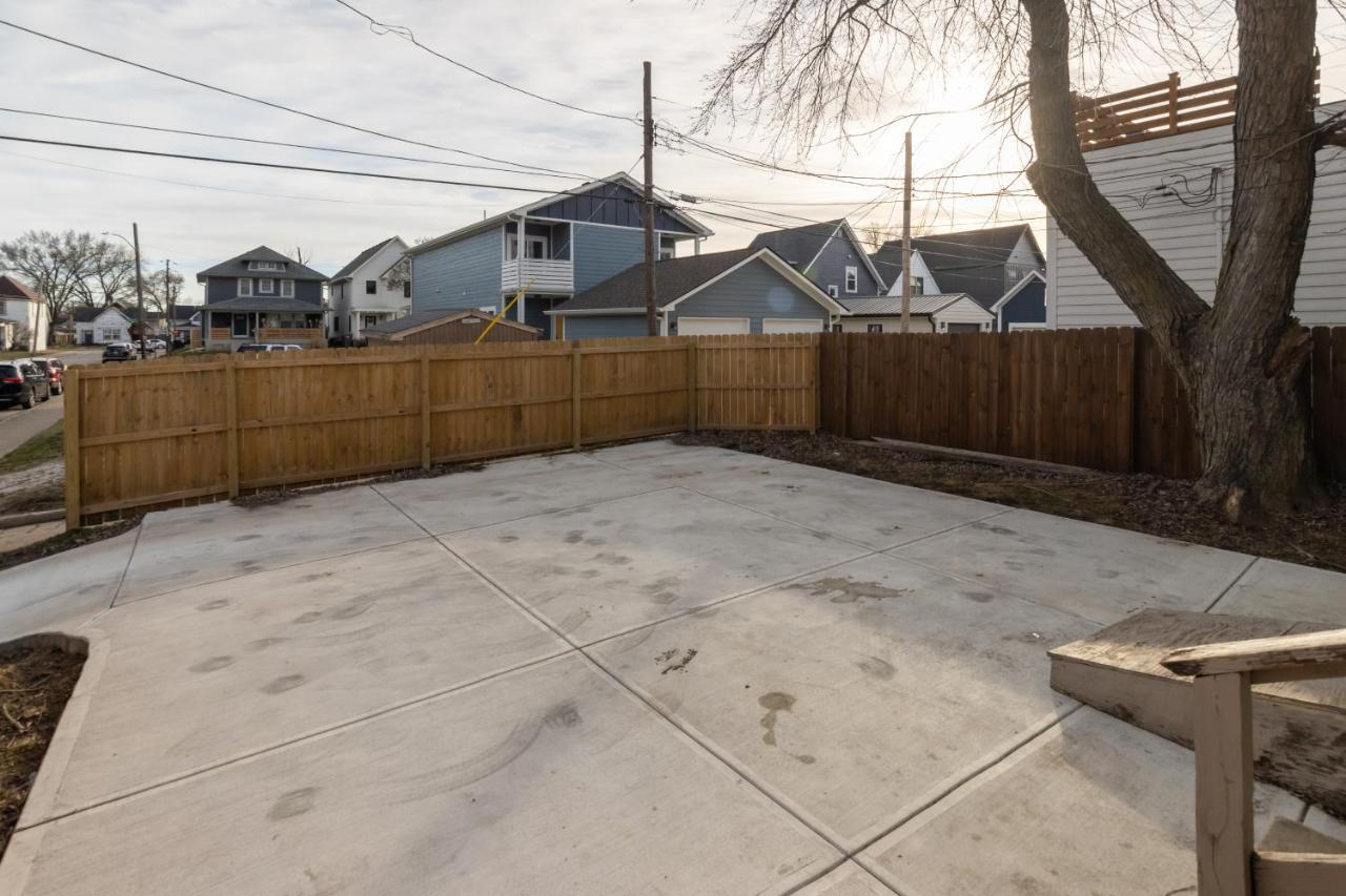 5 Bedroom 3200 Square Foot House For Downtown Travelers *