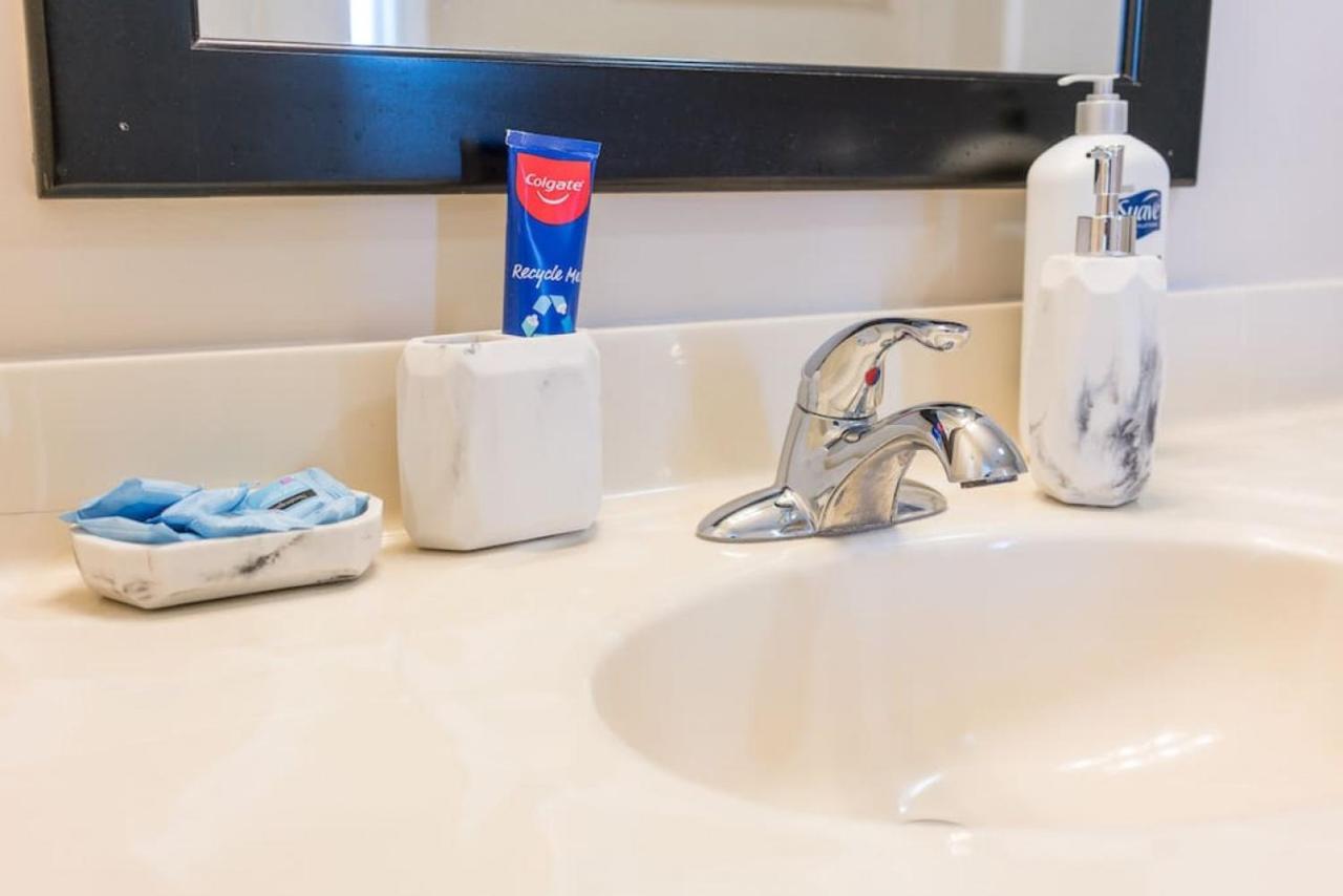 Apartment Private Bed Downtown Indy - Shared *