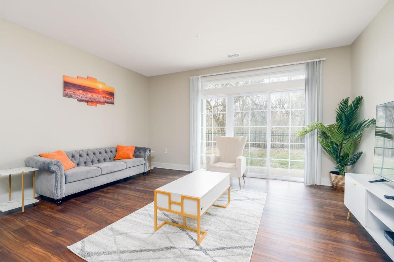 Stylish 1br In At The Crossing * Indianapolis