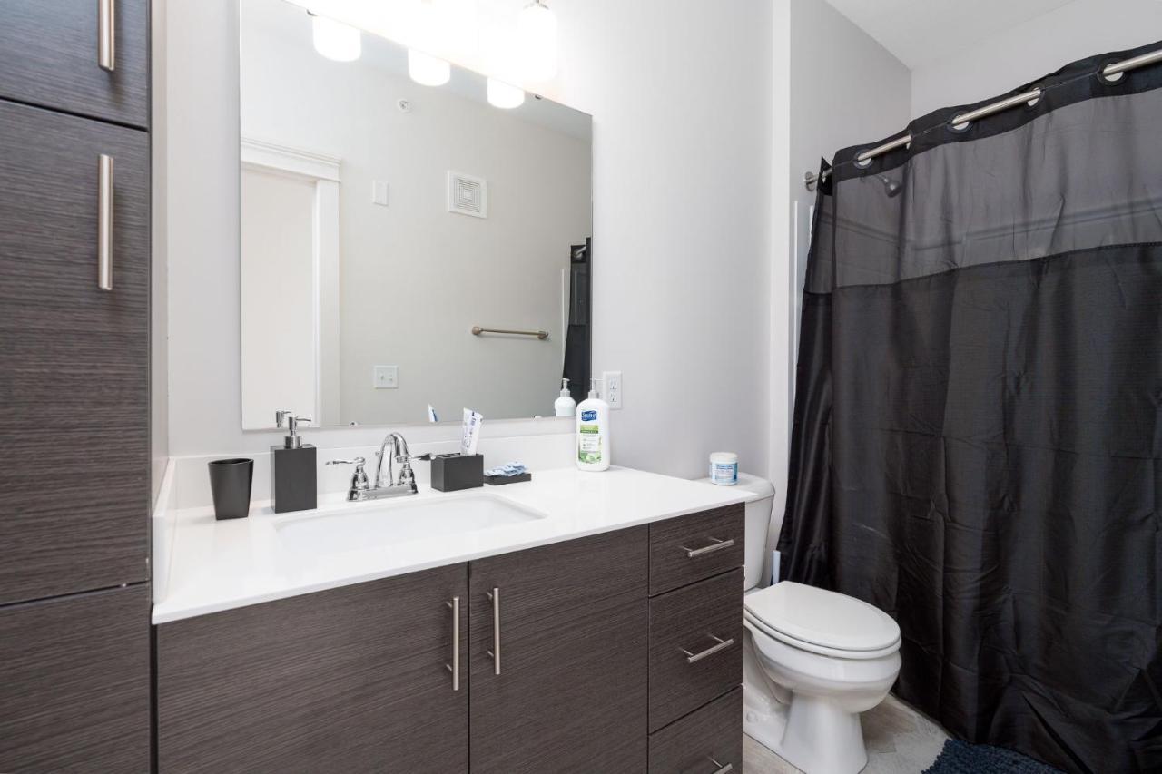Spacious 2br Broadripple Village Apartment Indianapolis