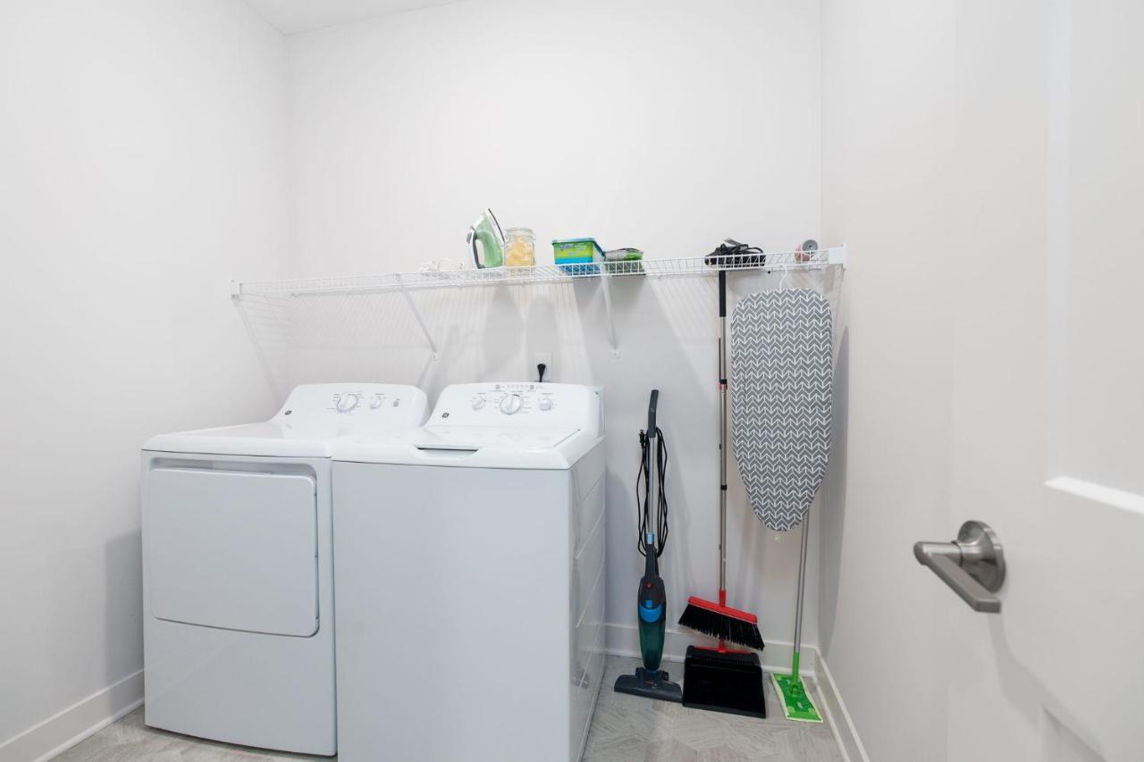 Spacious 2br Broadripple Village Indianapolis